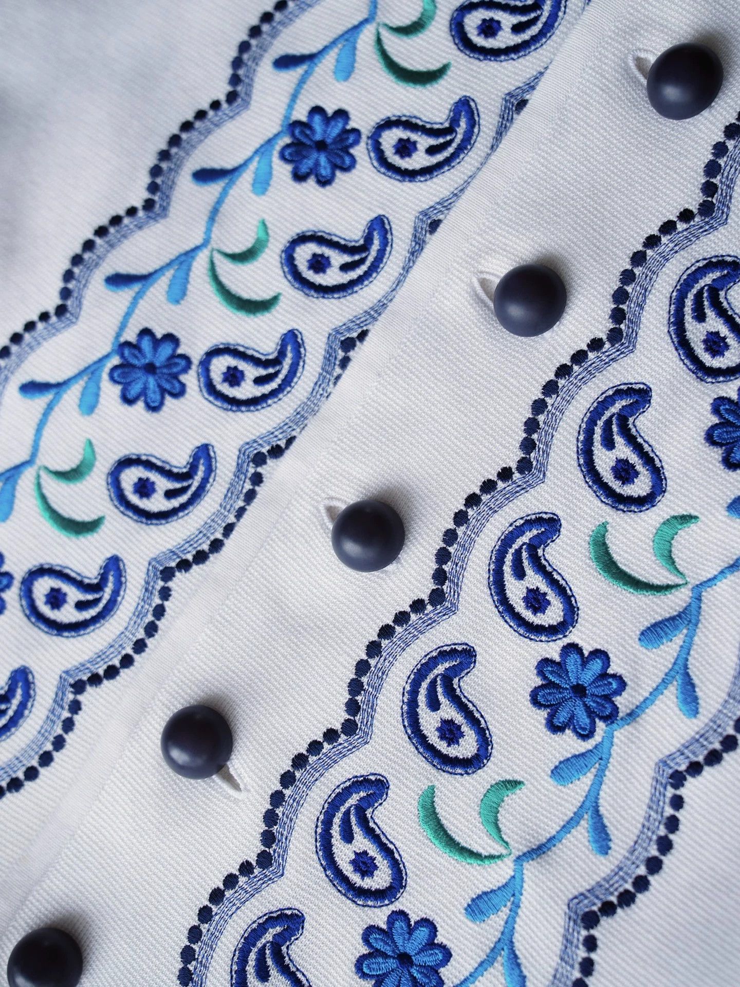 Yves Saint Laurent YSL Vintage Knit Embroidered Short Sleeve Top Skirt Set S-M Size M / US 6-8 / IT 42-44 - 4 Thumbnail