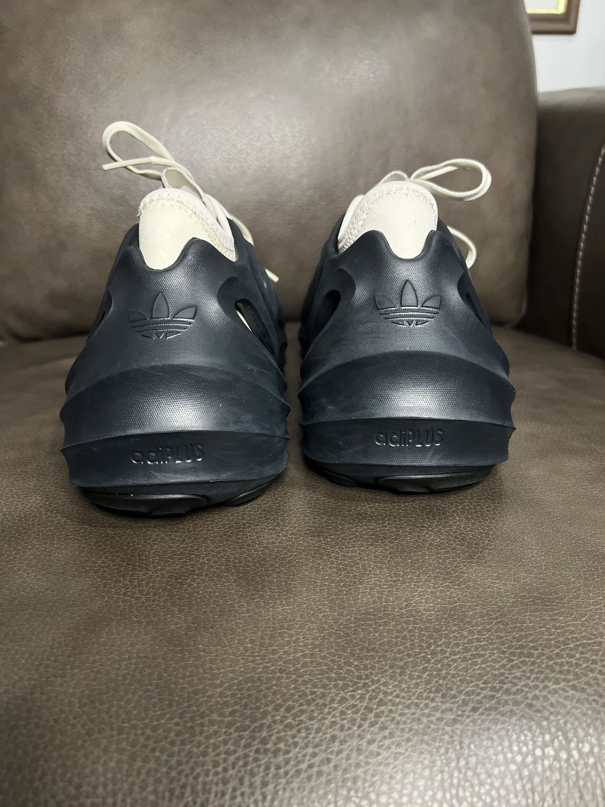 Adidas Adidas AdiFOM Q Carbon Black Legend Ink Size US 10.5 / EU 43-44 - 4 Thumbnail