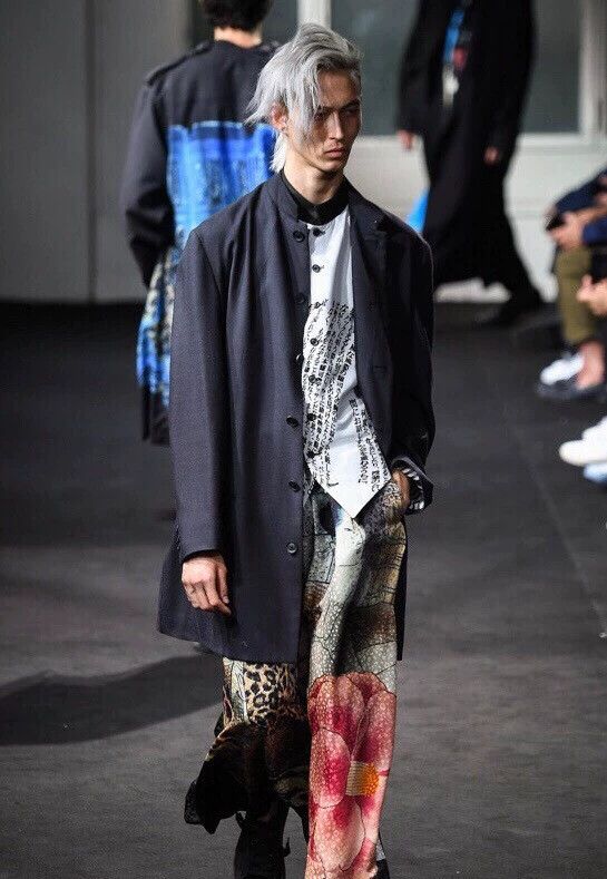 Yohji Yamamoto YohjiYamamoto Dictionary Vest Size 2/3 3 in stock Size US M / EU 48-50 / 2 - 6 Thumbnail