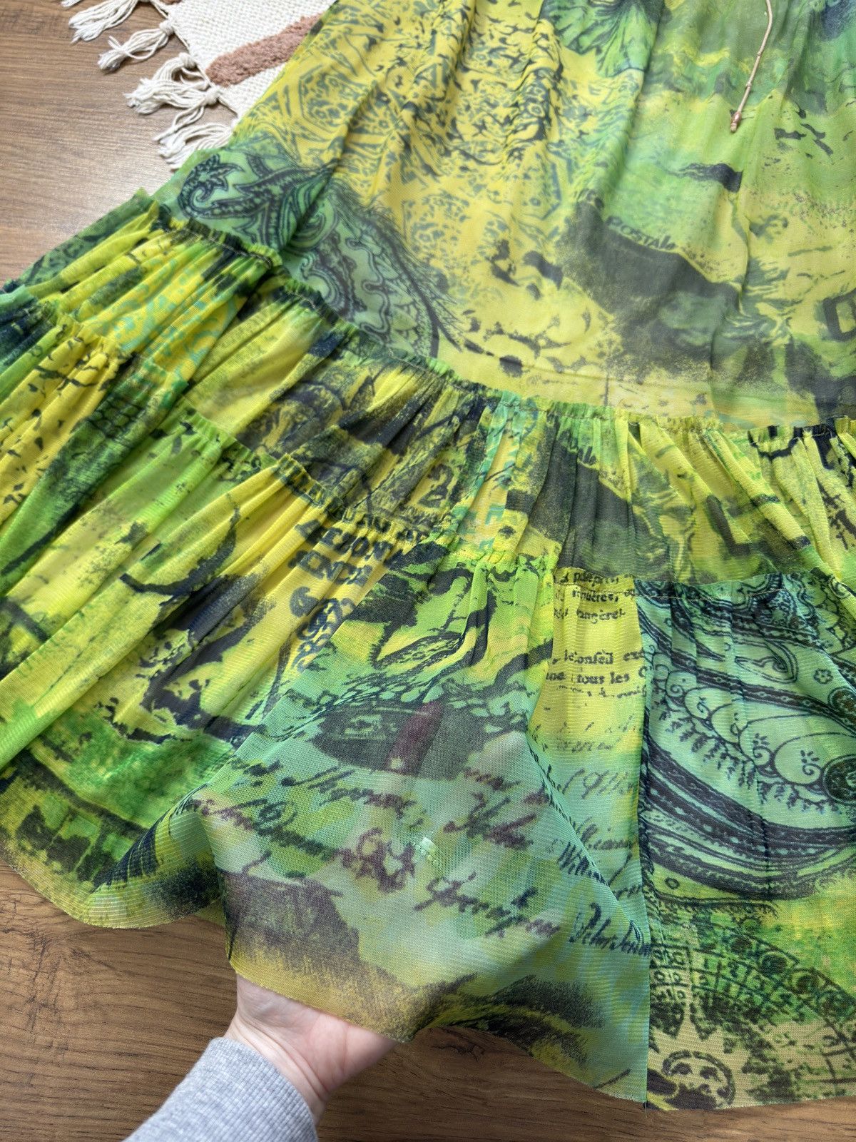 Vintage VINTAGE STYLE JEAN PAUL GAULTIER PRINTED MESH MAXI SKIRT Size 30" / US 8 / IT 44 - 4 Thumbnail