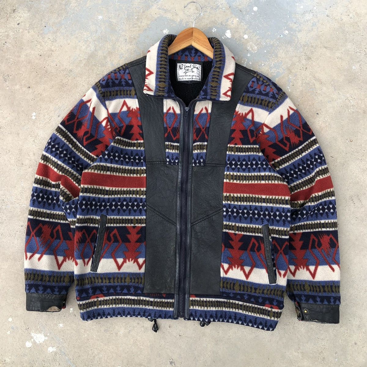 Vintage Vintage NZ Lamb Skim Leather Navajo Pattern Fleece Jacket Size US L / EU 52-54 / 3 - 6 Thumbnail