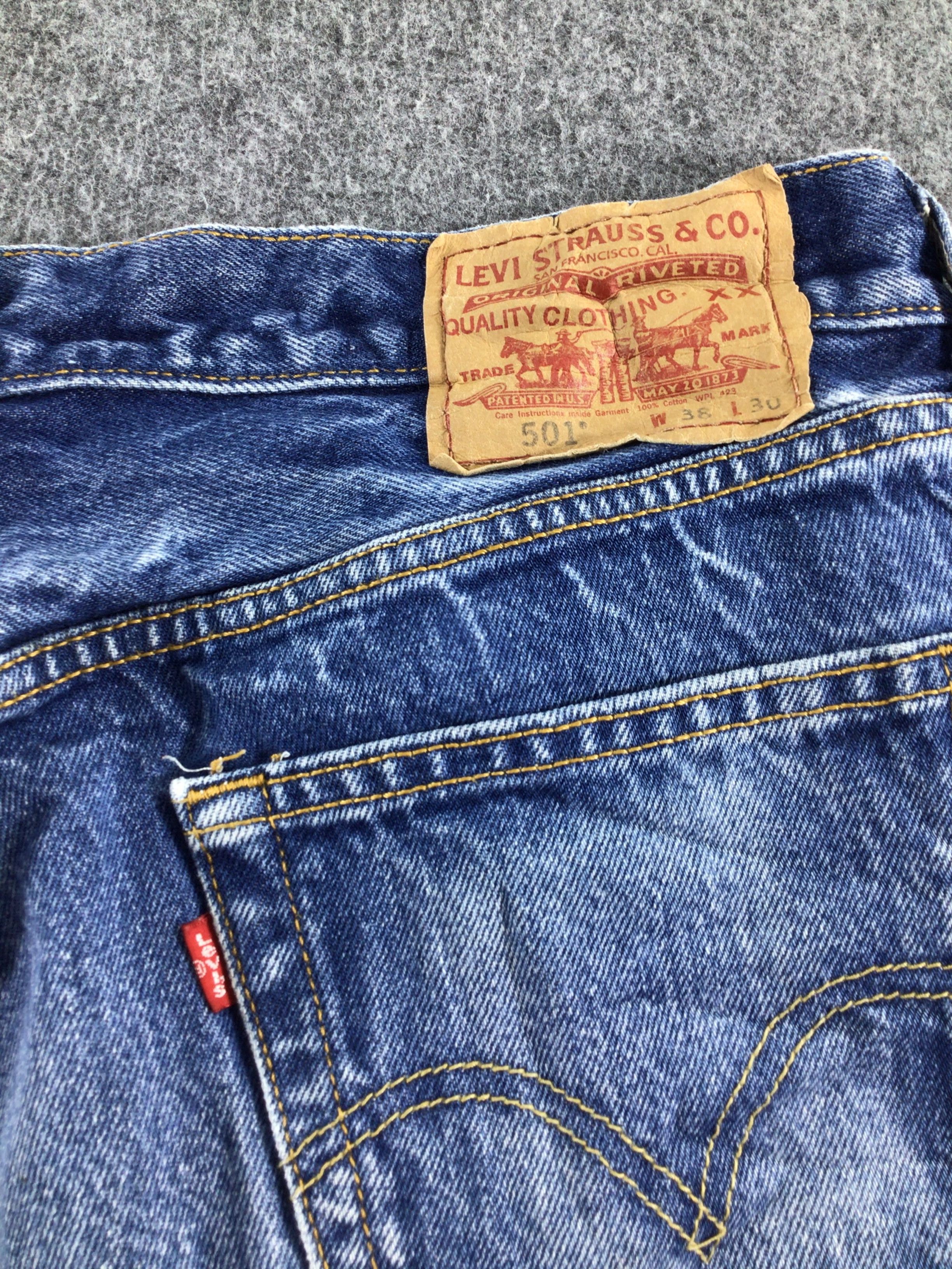 Levi's Vintage Levis 501 Jeans Blue Wash Denim -J437 Size US 36 / EU 52 - 5 Thumbnail