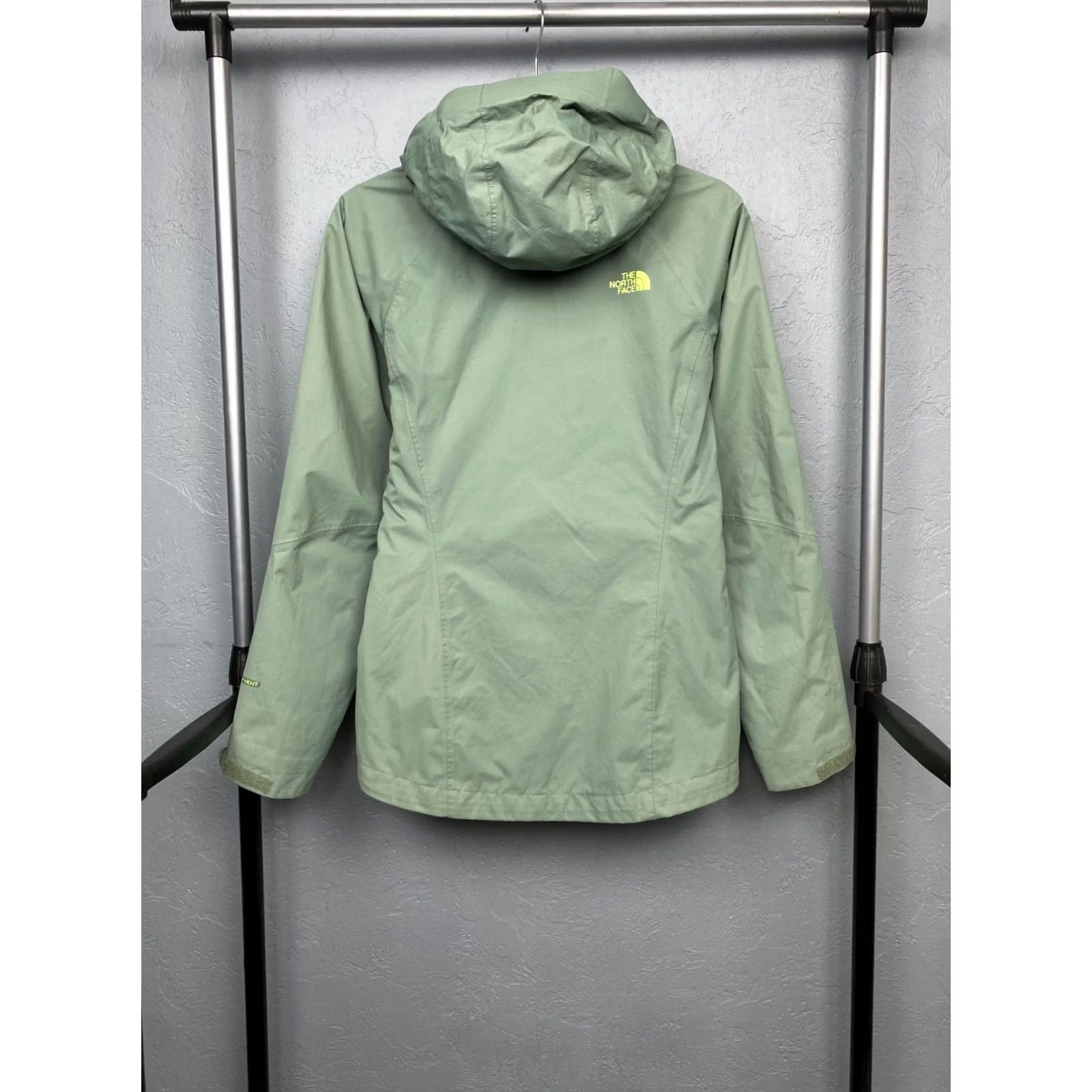 The North Face The North Face Womens Dryvent Jacket XS size, Multicolor, Hooded, Logo, Zip, Windbreaker, Outdoor, Regular, Women Size XS / US 0-2 / IT 36-38 - 8 Thumbnail