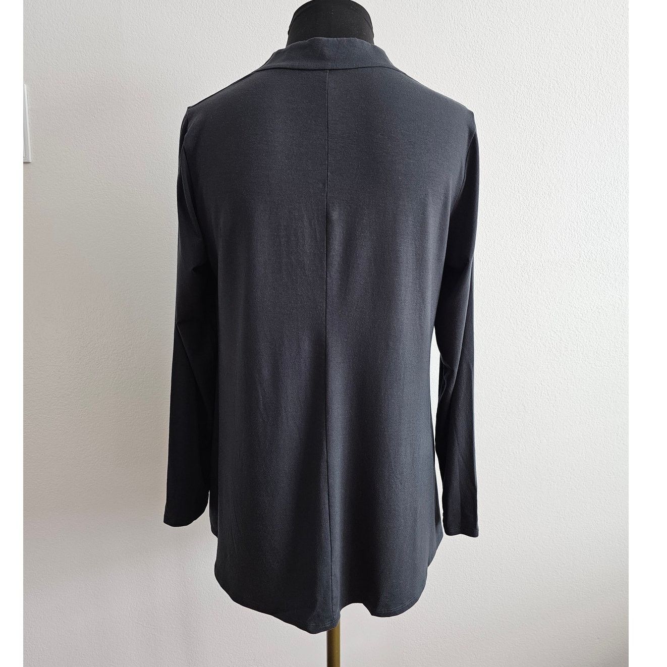 Eileen Fisher Eileen Fisher Green Jersey Tencel A-Line V-Neck Tunic Top S Size S / US 4 / IT 40 - 3 Thumbnail