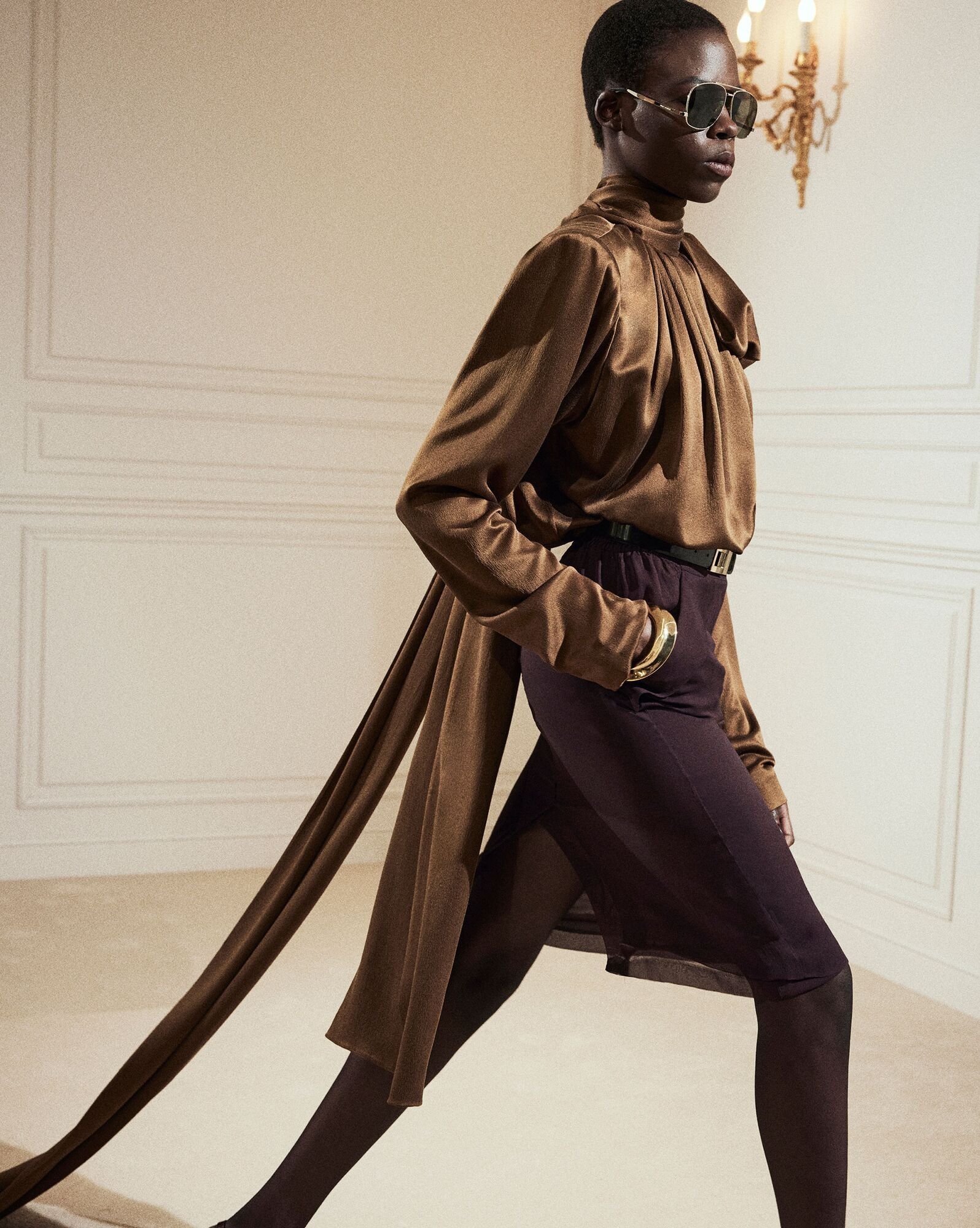 Saint Laurent Paris o1s1wg110125 767240 Lavallière-Neck Blouse Silk Satin Crepe Size S / US 4 / IT 40 - 2 Thumbnail
