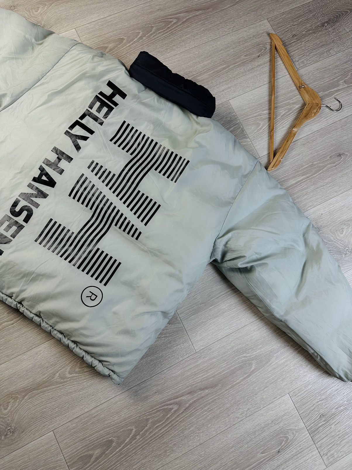 Helly Hansen Vintage Helly Hansen Double-sided Down Jacket puffer Size US XL / EU 56 / 4 - 6 Thumbnail