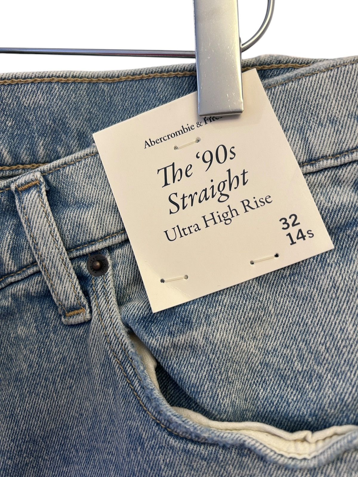 Abercrombie & Fitch Abercrombie & Fitch Ultra High Rise Straight Jean 32 Short Size 36" / US 14 / IT 50 - 4 Thumbnail
