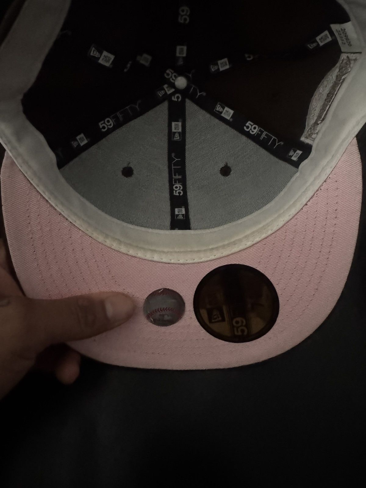 New Era New York Yankees Round Logo Fitted Hat Pink UV Size ONE SIZE - 2 Thumbnail