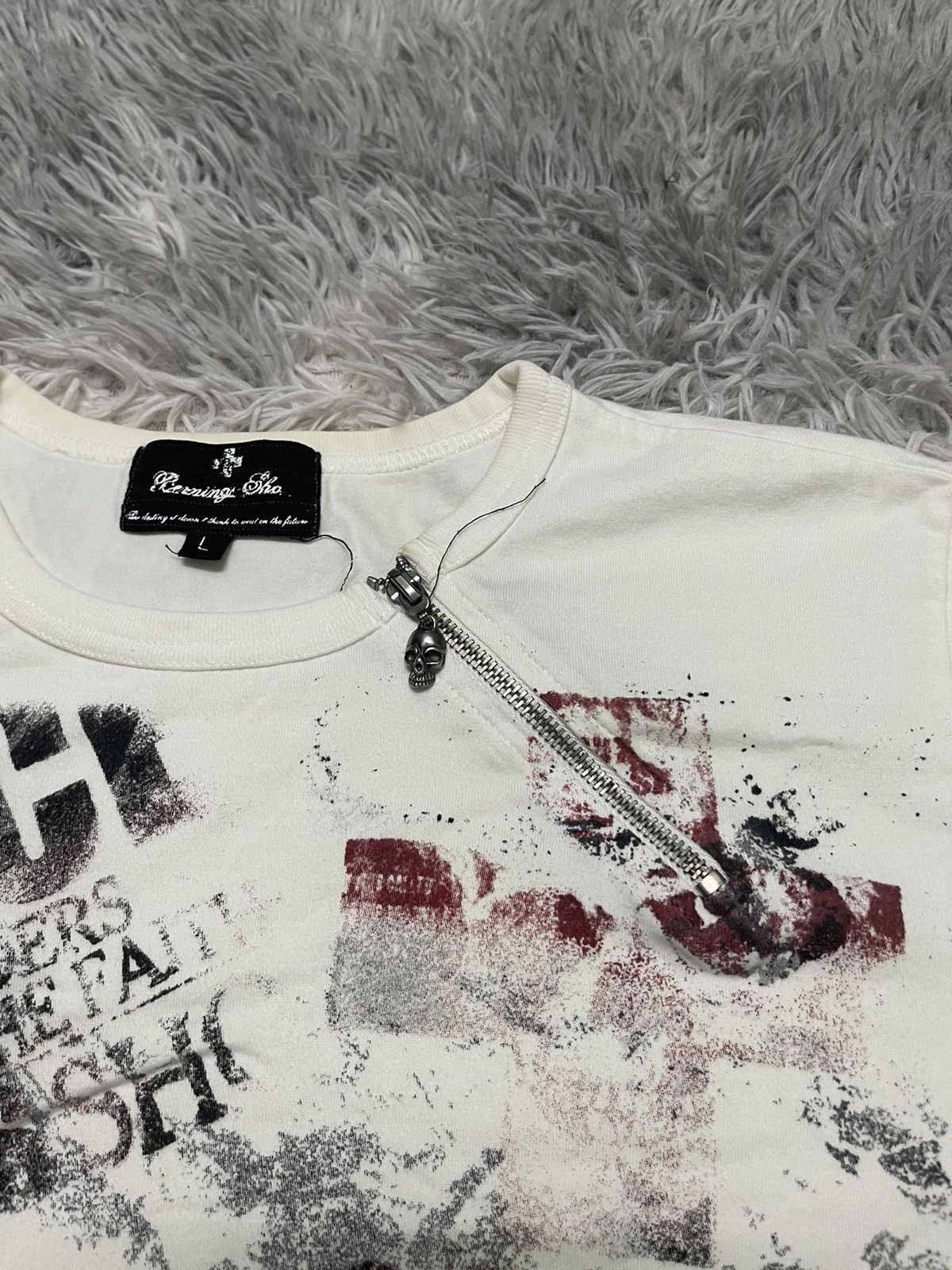 If Six Was Nine VINTAGE SEDITIONARIES BEARNING SHO SHORT SLEEVE SHIRT ZIPPER Size US S / EU 44-46 / 1 - 8 Thumbnail