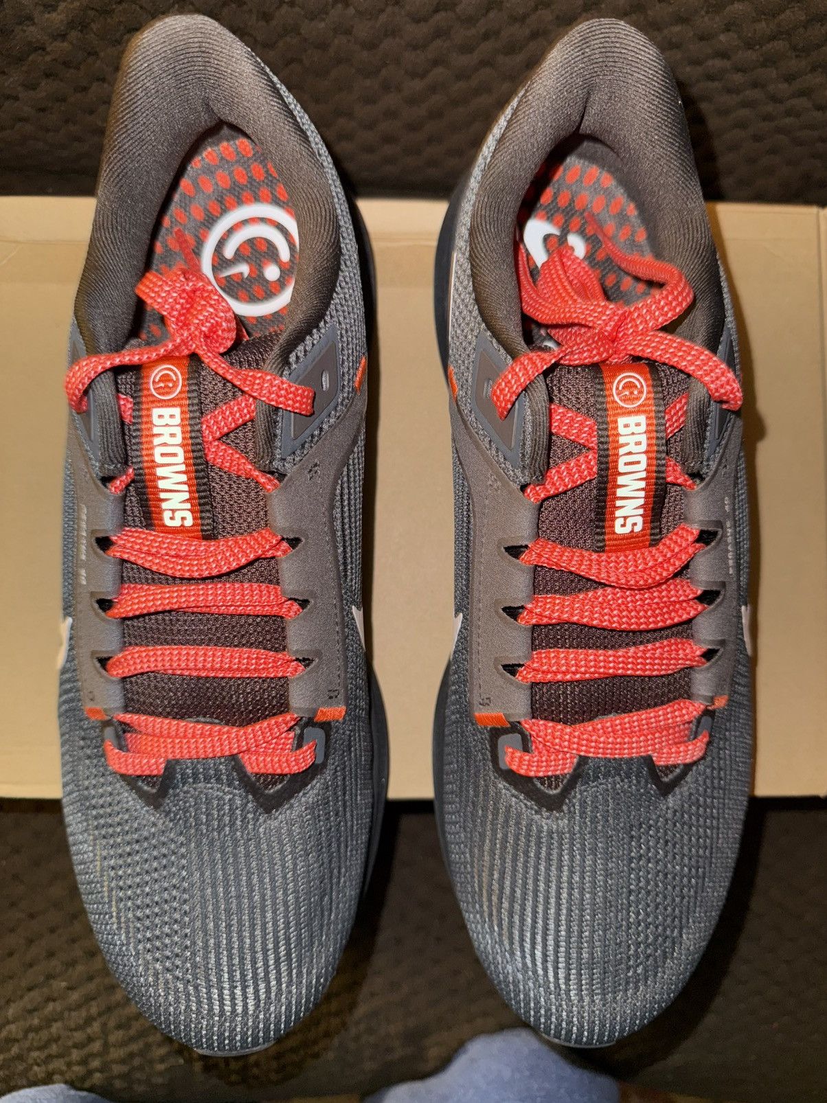 Nike Nike Air Zoom Pegasus 40 NFL “Cleveland Browns” New in Box! Size US 10 / EU 43 - 9 Thumbnail