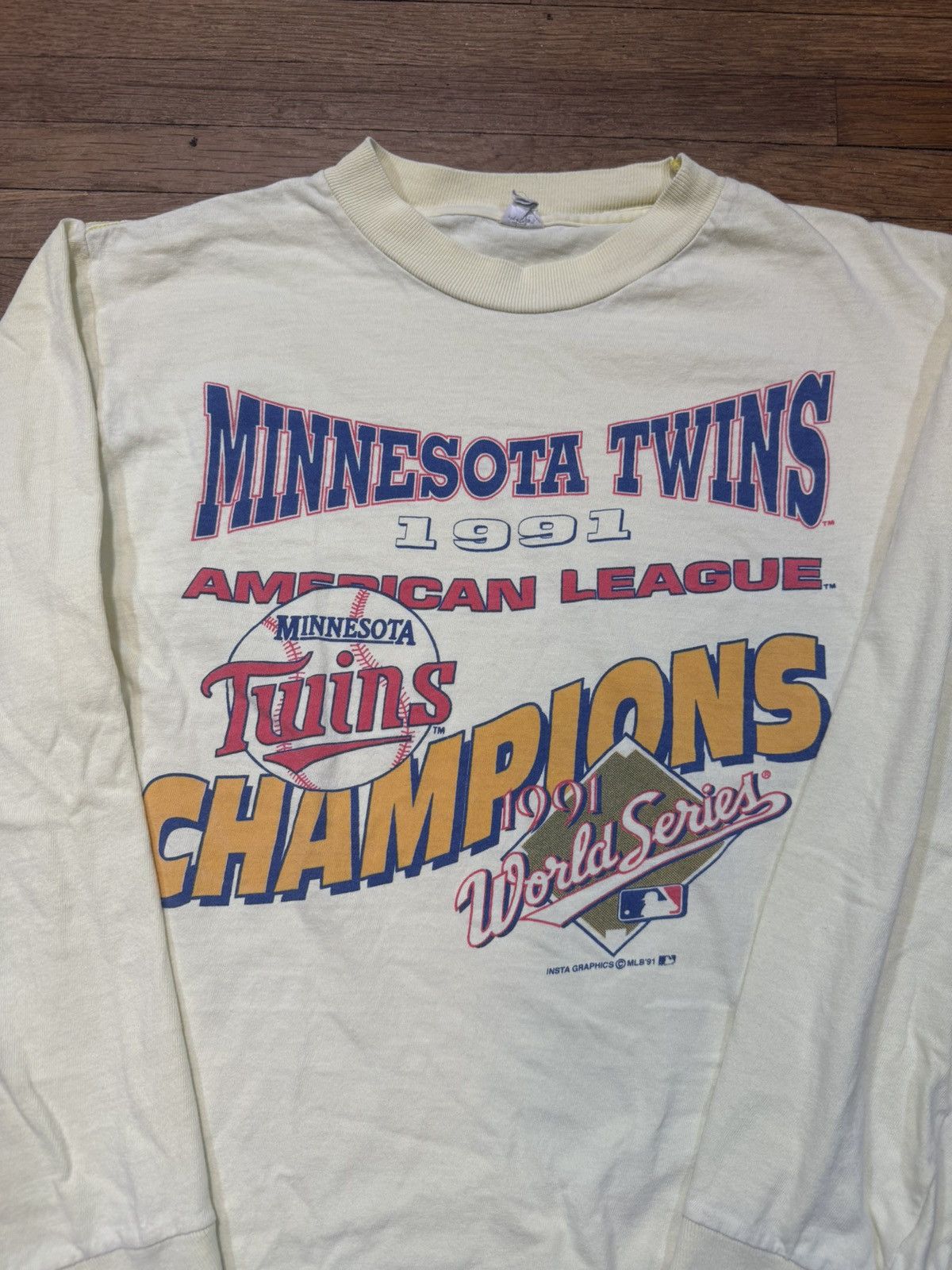 Vintage Vintage Minnesota Twins 1991 World Series Long Sleeve Shirt Size US M / EU 48-50 / 2 - 3 Thumbnail