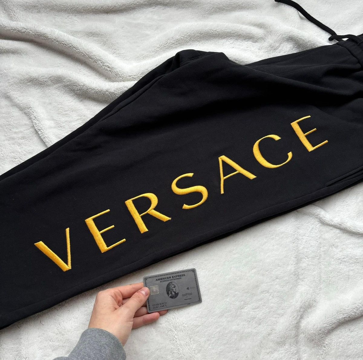 Versace Versace Black/Gold Spell out Sweatpants Size US 38 / EU 54 - 2 Thumbnail