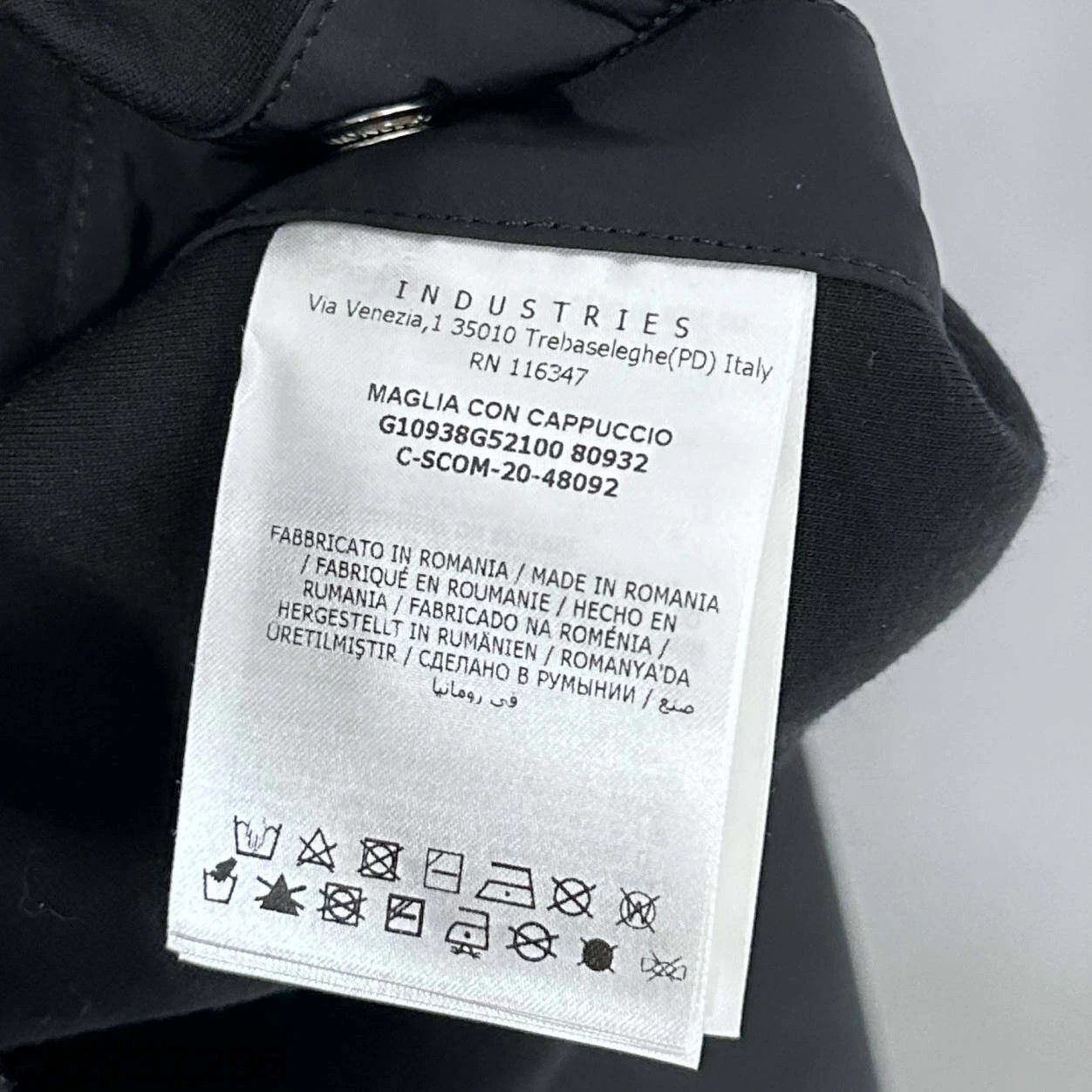 Moncler Moncler back logo anorak M Size M / US 6-8 / IT 42-44 - 4 Thumbnail