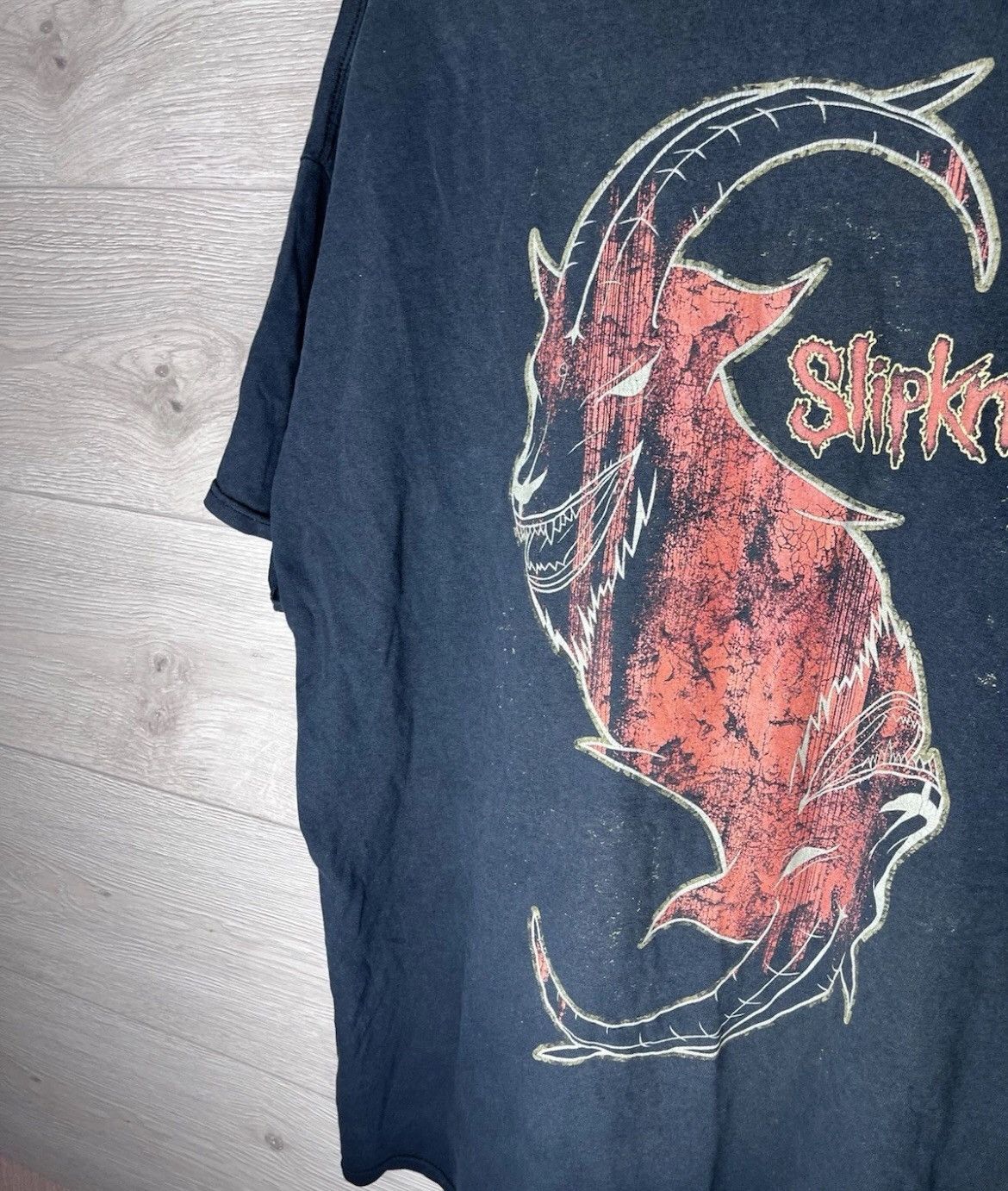 Gildan Mens vintage t-shirt slipnknot 2004 size xl rock merch Size US XL / EU 56 / 4 - 14 Thumbnail