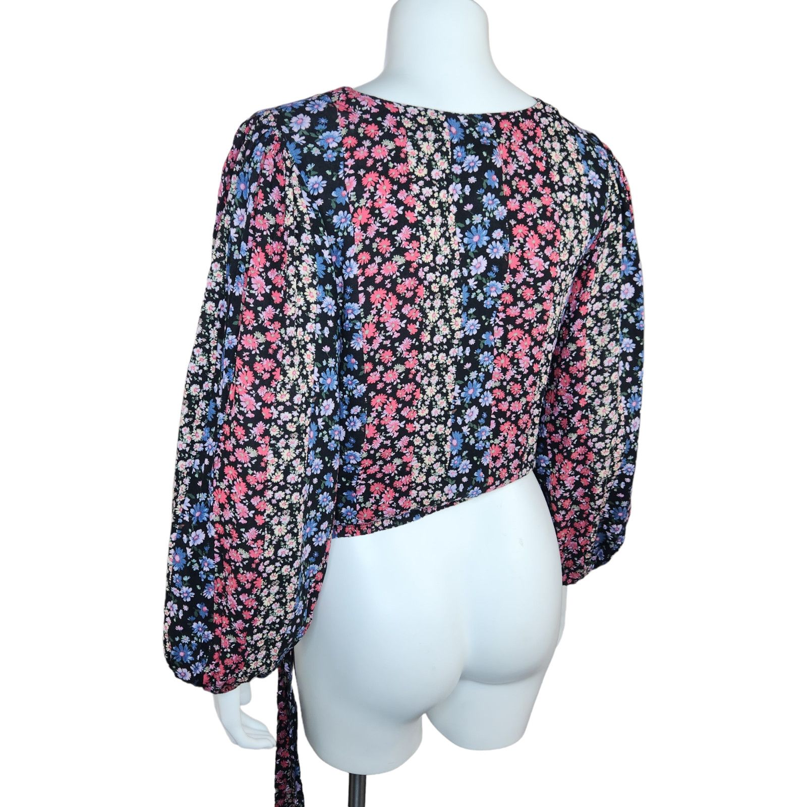 American Eagle Outfitters American Eagle Womens Small Floral V-Neck Cottagecore Blouse Size S / US 4 / IT 40 - 3 Thumbnail