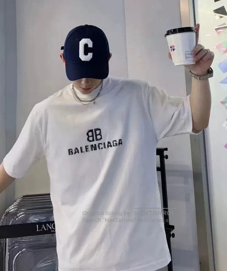 Balenciaga Balenciaga White Double B Mosaic Short Sleeve Size US M / EU 48-50 / 2 - 7 Thumbnail