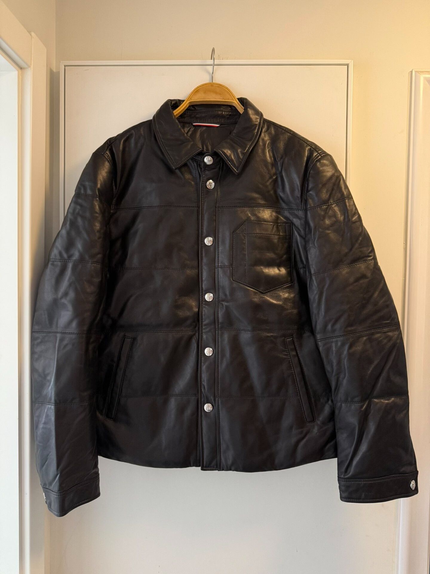 Bally BALLY Leather Down Jacket for Men Size US L / EU 52-54 / 3 - 1 Thumbnail