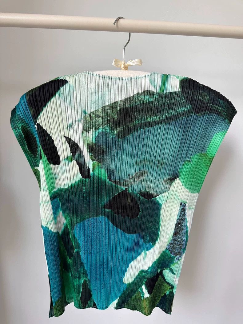 Issey Miyake Issey Miyake size:3 Floral series vest Size M / US 6-8 / IT 42-44 - 5 Thumbnail