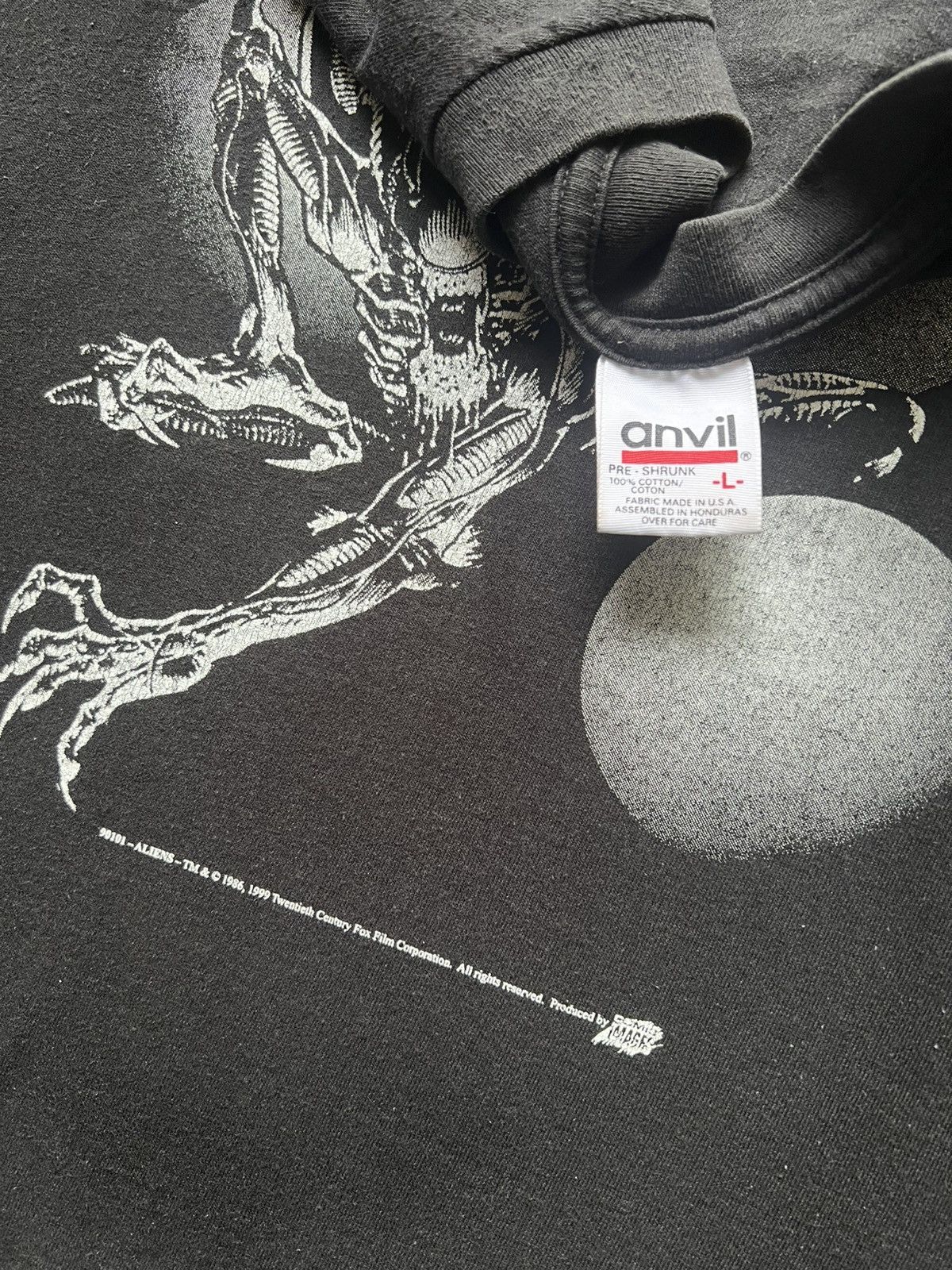 Vintage 1999 Aliens Comic Images Movie Tee Shirt Marvel Anime Rap Size US L / EU 52-54 / 3 - 5 Thumbnail