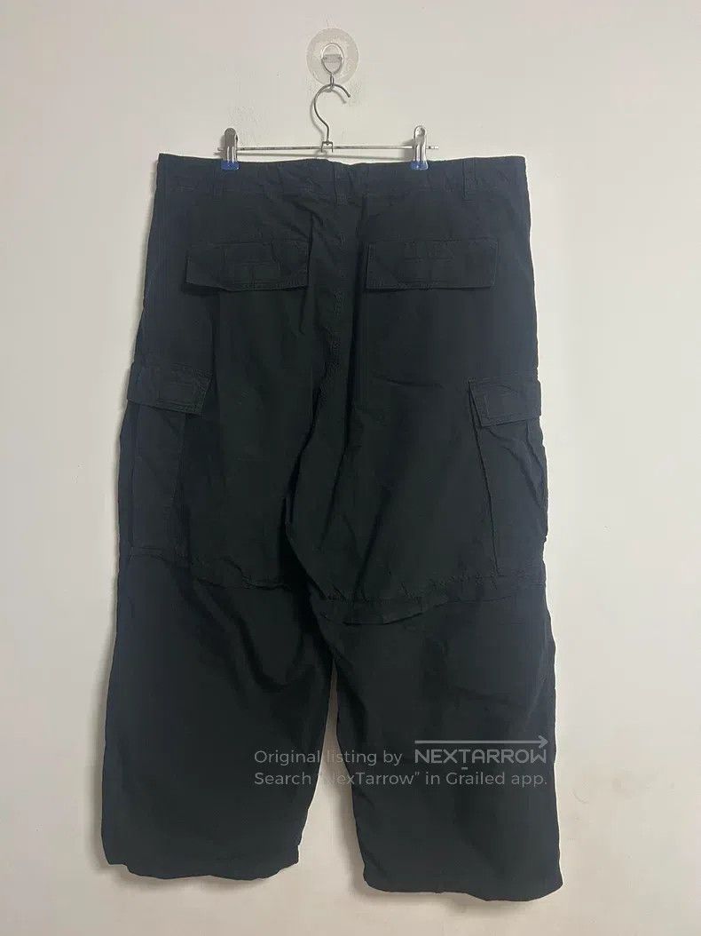 Balenciaga Balenciaga size XS Black distressed cargo pants Size US 30 / EU 46 - 2 Thumbnail