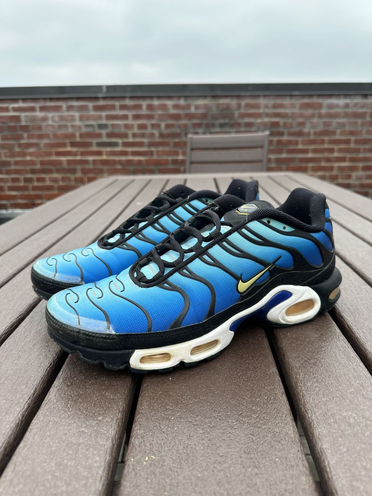 Nike “OG Hyper Blue” Nike Air Max Plus (2018) Size US 11 / EU 44 - 3 Thumbnail
