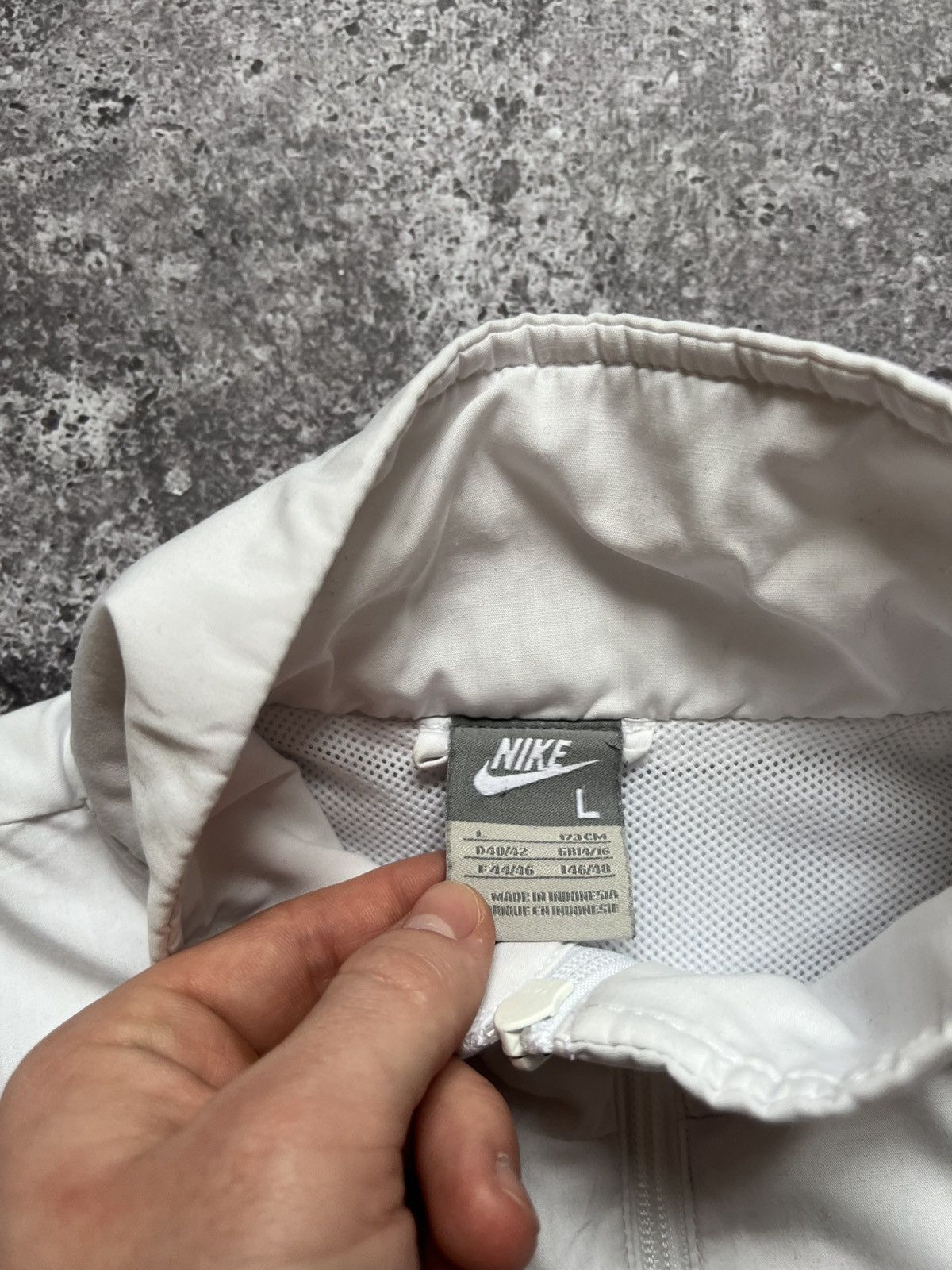 Vintage Vintage Nike Nylon TrackSuit Y2K Swoosh White Blue Women's Size L / US 10 / IT 46 - 7 Thumbnail