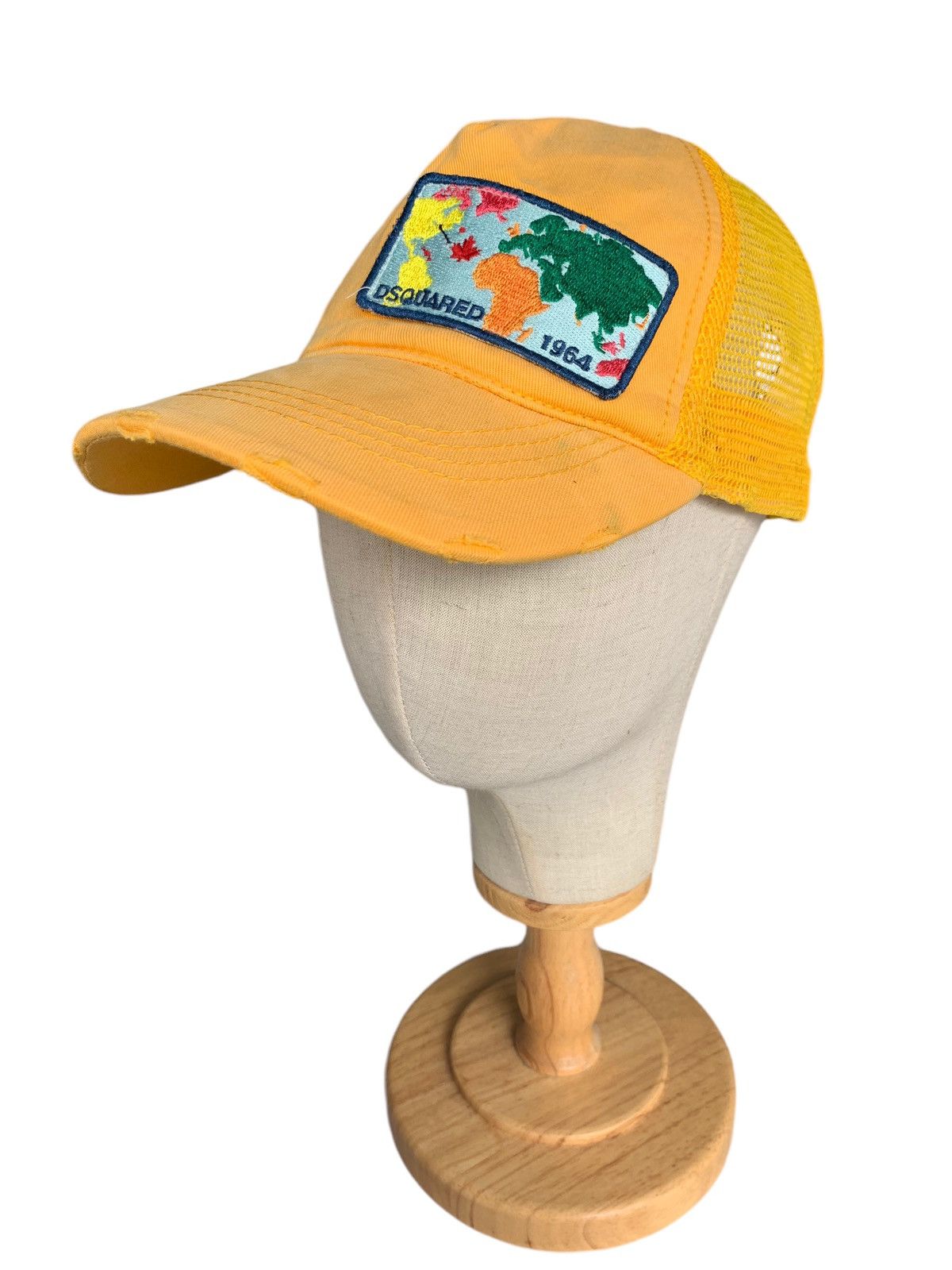 Dsquared2 DQUARED2 ALL AROUND THE WORLD TRUCKERS CAP Size ONE SIZE - 1 Thumbnail