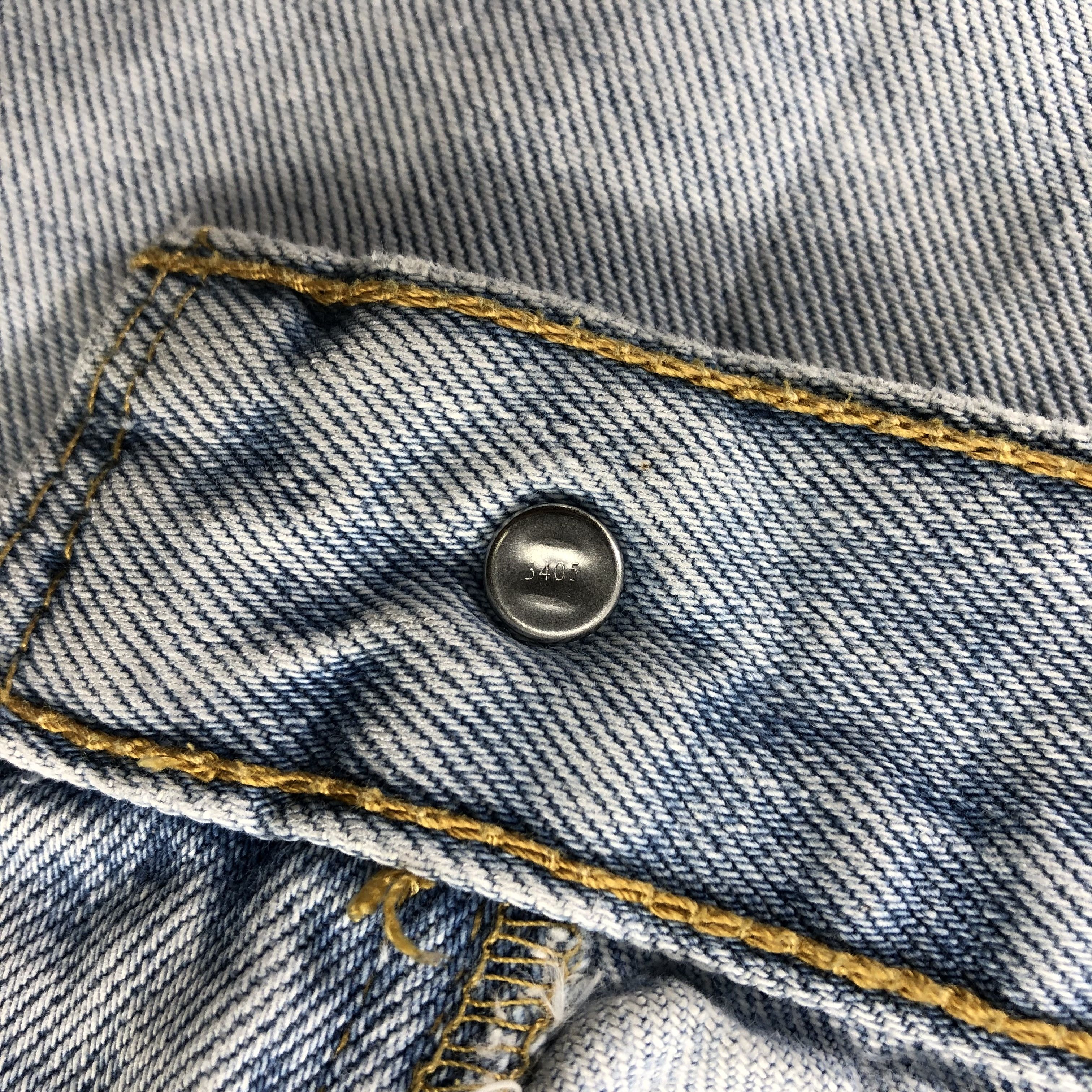 Levi's × Vintage Vintage Light Wash Levis 505 Jeans-JM1898 Size US 39 - 9 Thumbnail