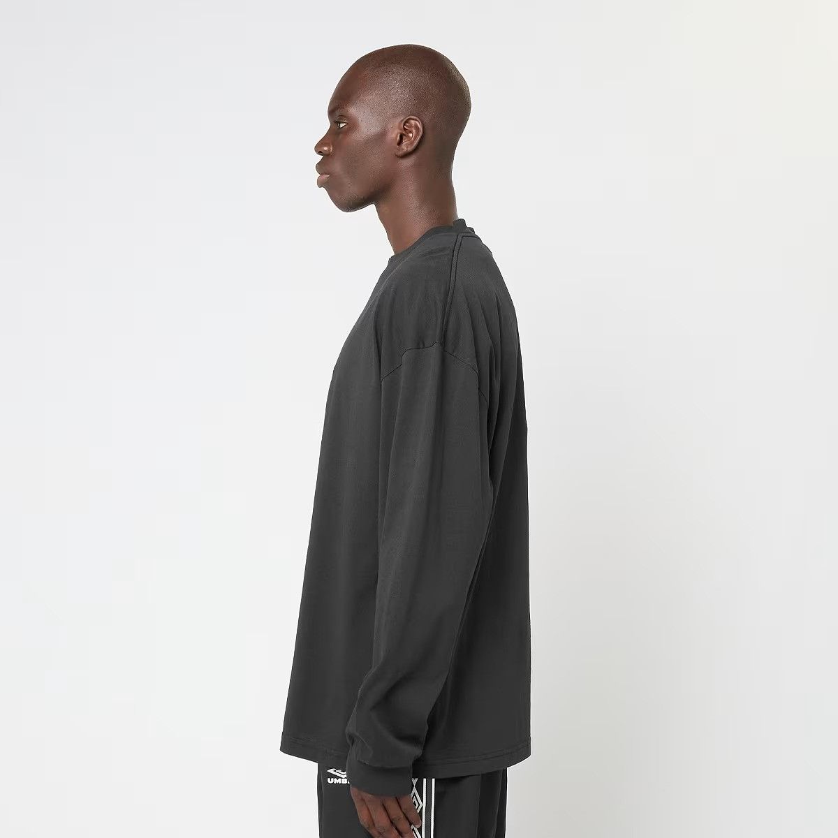 Umbro × Slam Jam Black Embroidered OG Logo Oversized LS T-Shirt Size US L / EU 52-54 / 3 - 4 Thumbnail