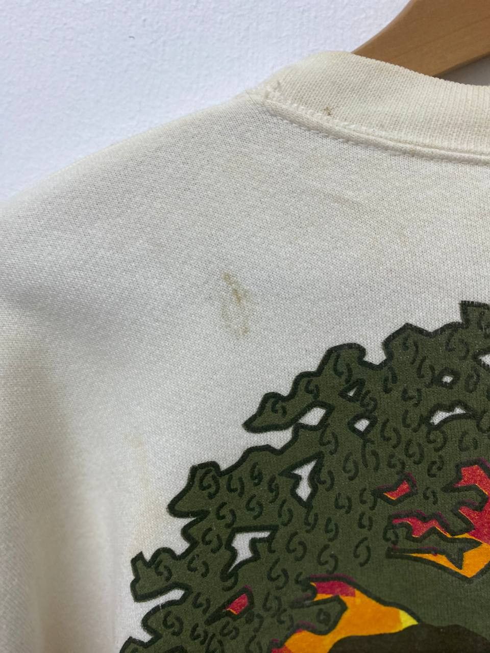 Disney vintage disney animal kingdom movie sweatshirt nice design Size US M / EU 48-50 / 2 - 6 Thumbnail