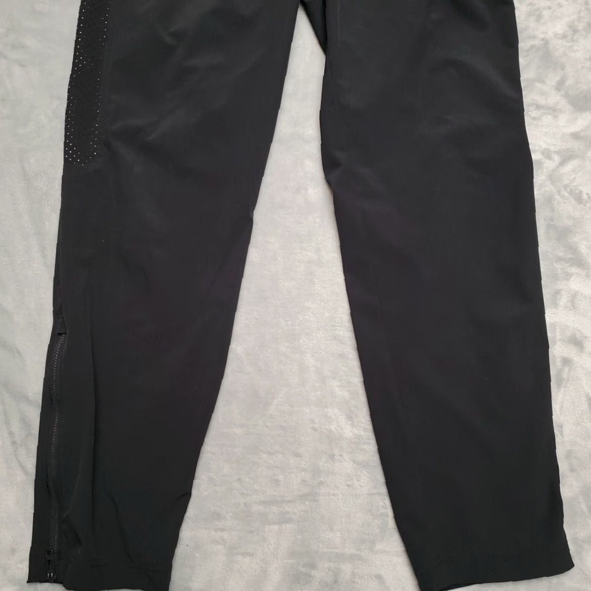 Under Armour Under Armour Montana Tech Pants Womens M Jogger Black Outdoor Athleisure 90s Football Butte Ore Diggers Squad 3.0 Mens? Size 32" / US 10 / IT 46 - 2 Thumbnail