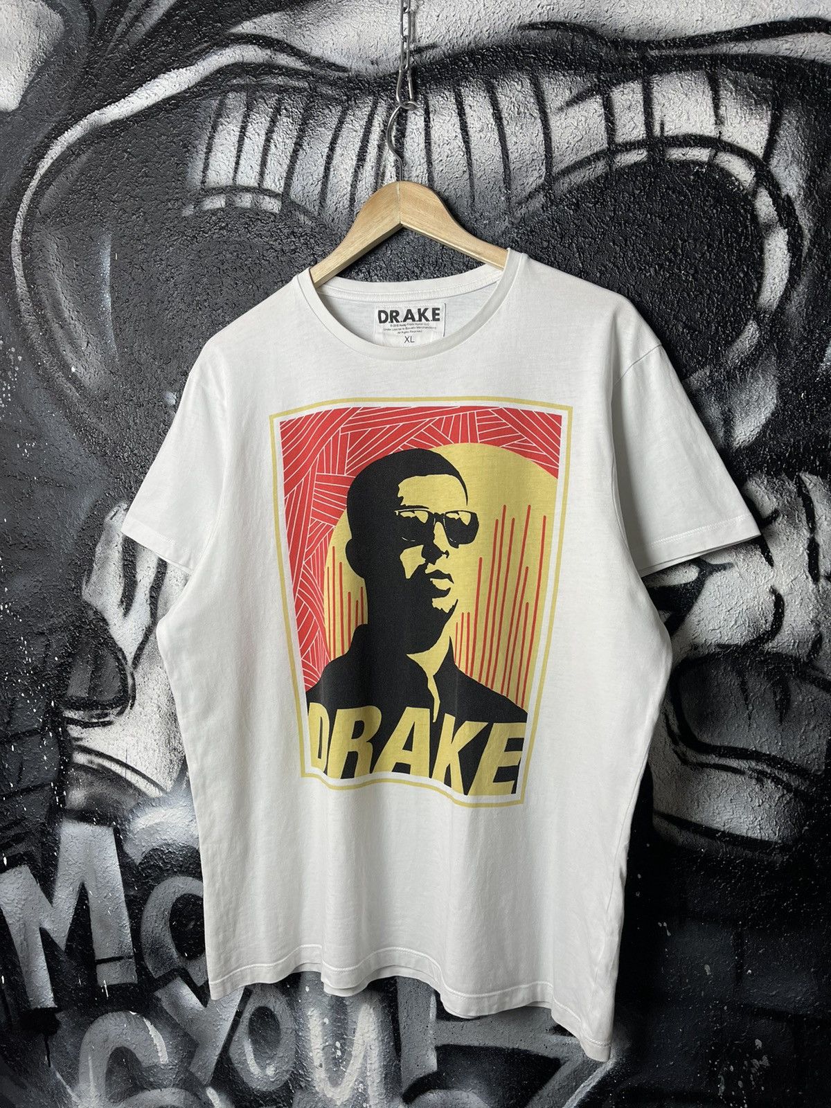 Other Drake Big Logo Rap T-Shirt Men’s Size XL Size US XL / EU 56 / 4 - 1 Thumbnail