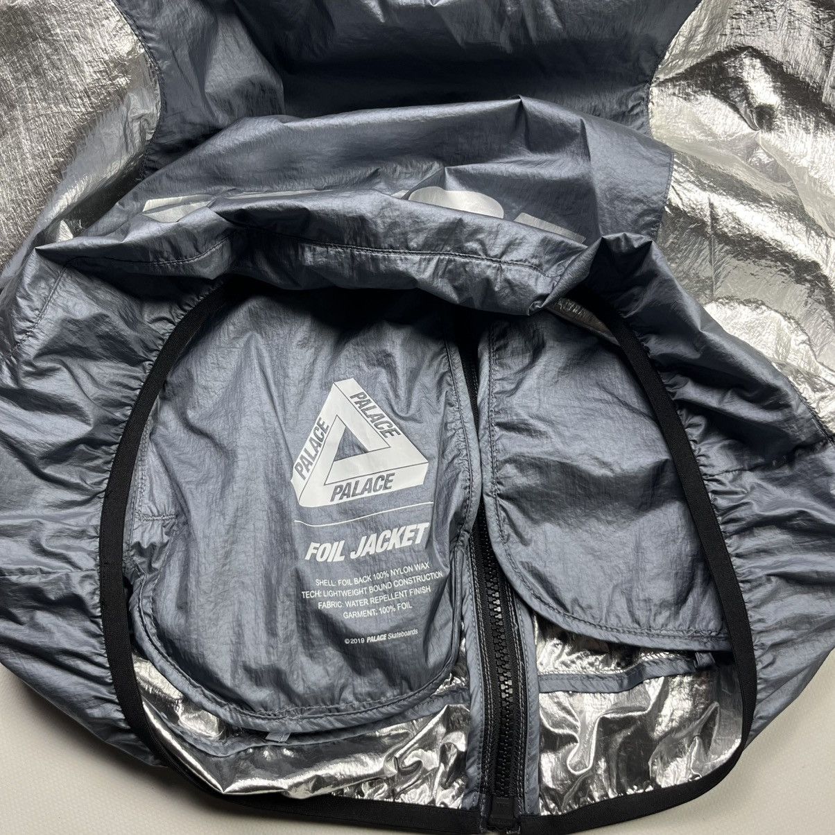 Palace 2019 Palace Skateboards Foil Jacket Nylon Light Streetwear Size US M / EU 48-50 / 2 - 7 Thumbnail
