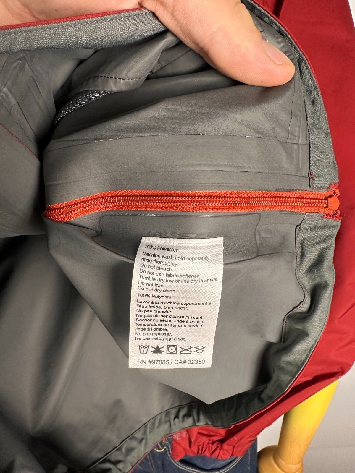 Outdoor Research Outdoor Research Foray Gore-Tex Jacket Waterproof Red Size S Size US S / EU 44-46 / 1 - 12 Thumbnail