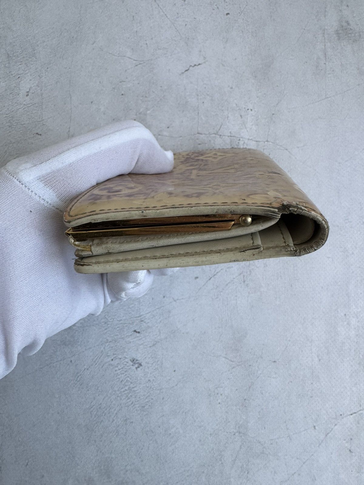 Louis Vuitton Louis Vuitton Vernis Monogram Wallet Size ONE SIZE - 19 Thumbnail