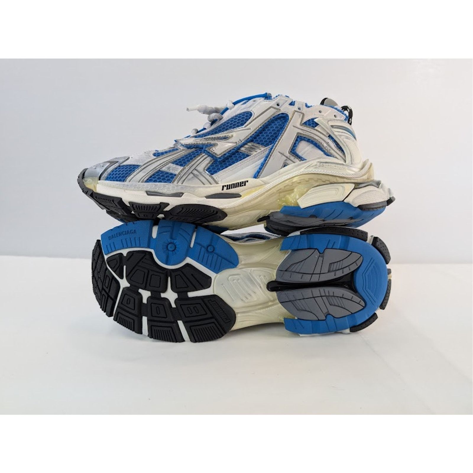 Balenciaga o1rshd1 Runner Sneaker in Grey / Blue / Black Size US 14 / EU 47 - 14 Thumbnail