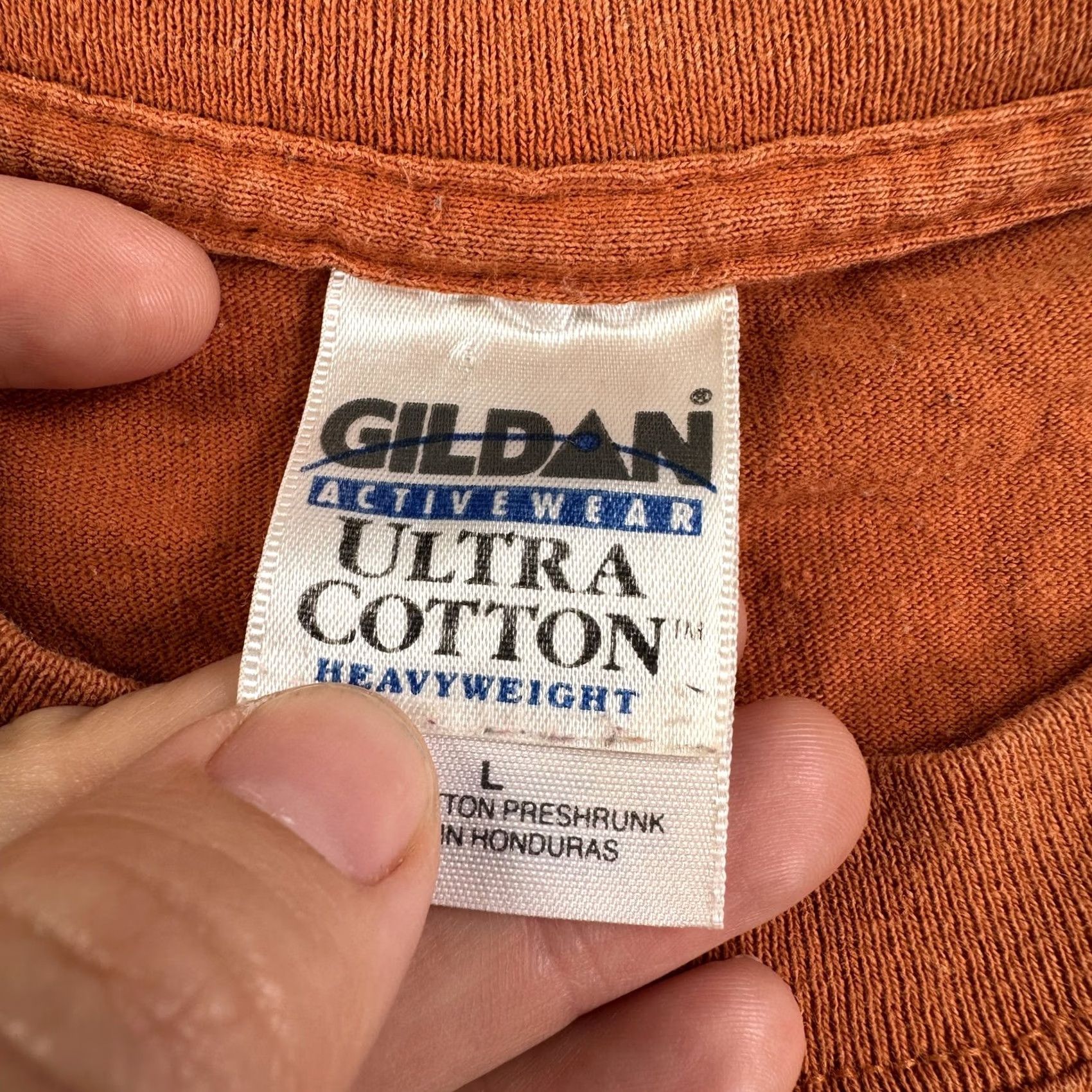 Gildan VINTAGE University of Texas Longhorns 2005 National Champions T-Shirt Burnt Orange L Mens Gildan 100% Cotton Shirt Size US L / EU 52-54 / 3 - 4 Thumbnail