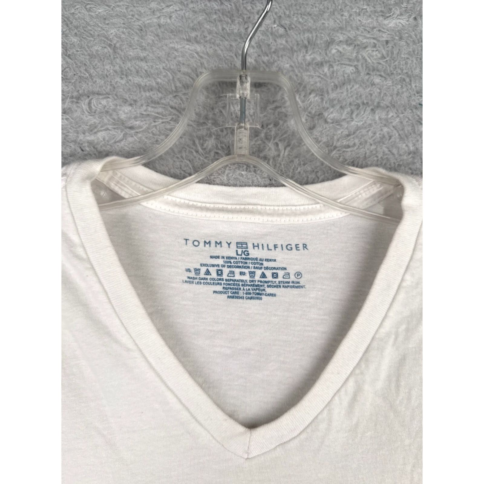 Tommy Hilfiger Tommy Hilfiger Men's Shirt Adult Large White Short Sleeve V-Neck Cotton Logo Casual Size US L / EU 52-54 / 3 - 6 Thumbnail