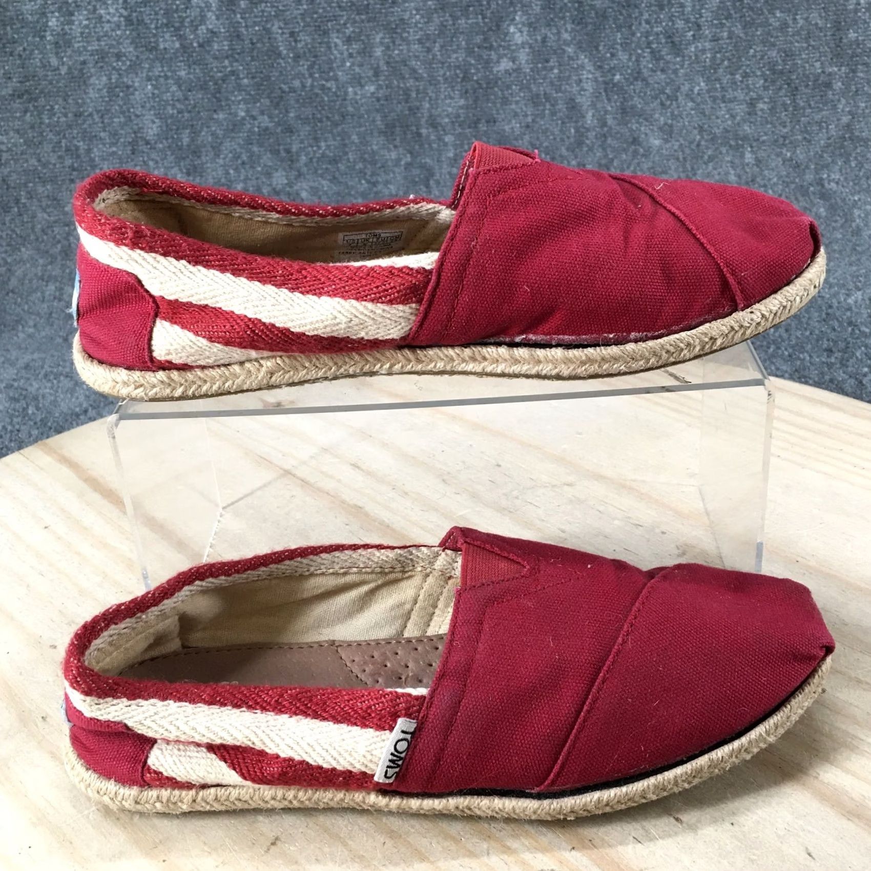 Toms TOMS Womens Slip-On Shoes 7 Classic Red Fabric Low Top Comfort Flat Casual Shoes Size M / US 6-8 / IT 42-44 - 2 Thumbnail