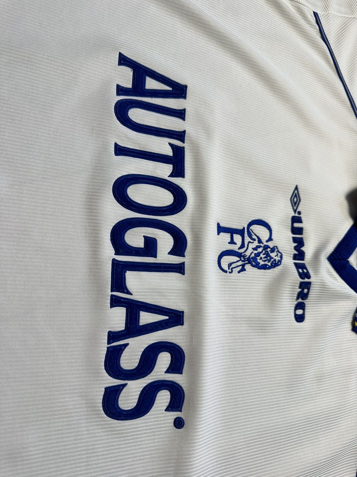 Chelsea Soccer × Umbro × Vintage Vintage Umbro Chelsea soccer jersey size L central logo Size US L / EU 52-54 / 3 - 4 Thumbnail