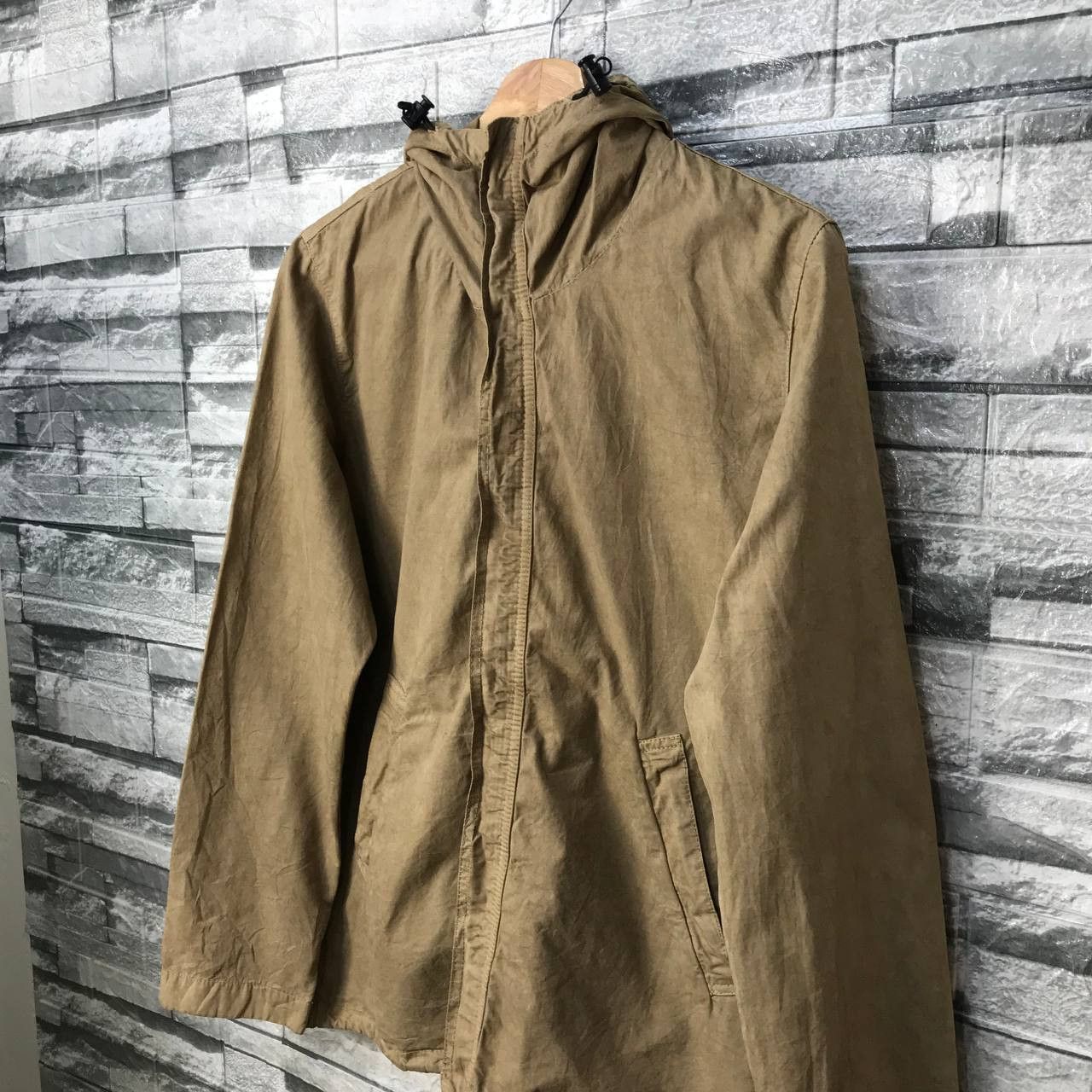 BASISBROEK RARE BASISBROEK BELGIUM KITA-KU OSAKA ROBIN HOOD JUMPER Size US M / EU 48-50 / 2 - 5 Thumbnail