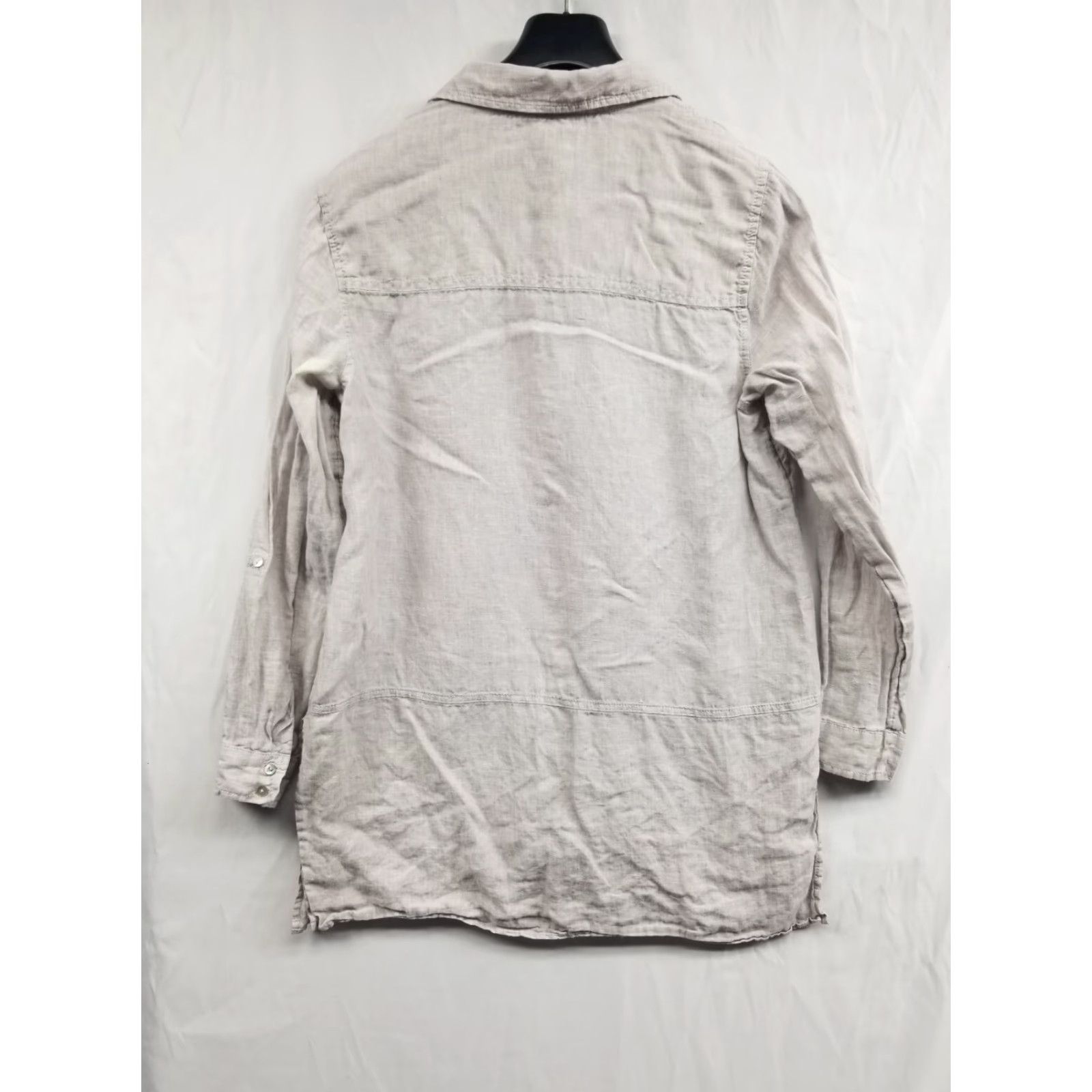 Vintage Tahari Shirt Button-Up Tahari Women Button Down Long Sleeve 100% Linen Gray Medium M Casual Tunic Vintage No N/A Size M / US 6-8 / IT 42-44 - 2 Thumbnail