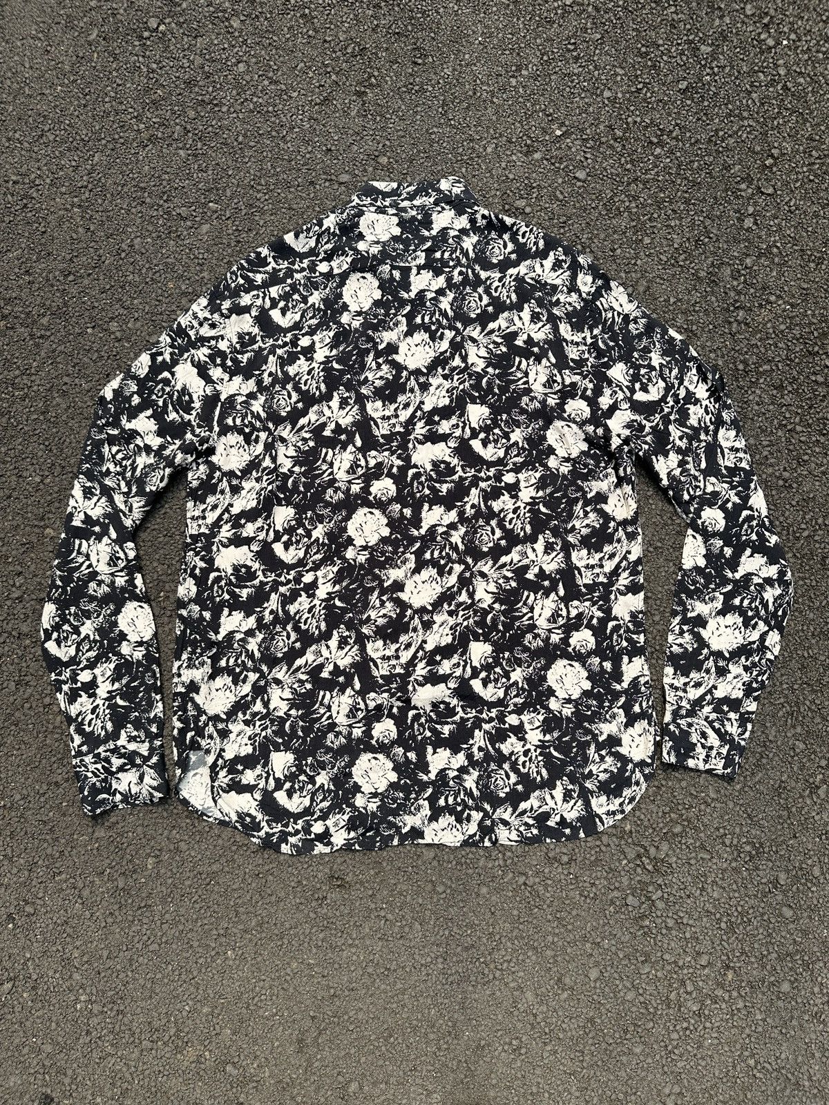 Saint Laurent Paris SAINT LAURENT FLORAL SILK SHIRT DMC Size US XL / EU 56 / 4 - 10 Thumbnail