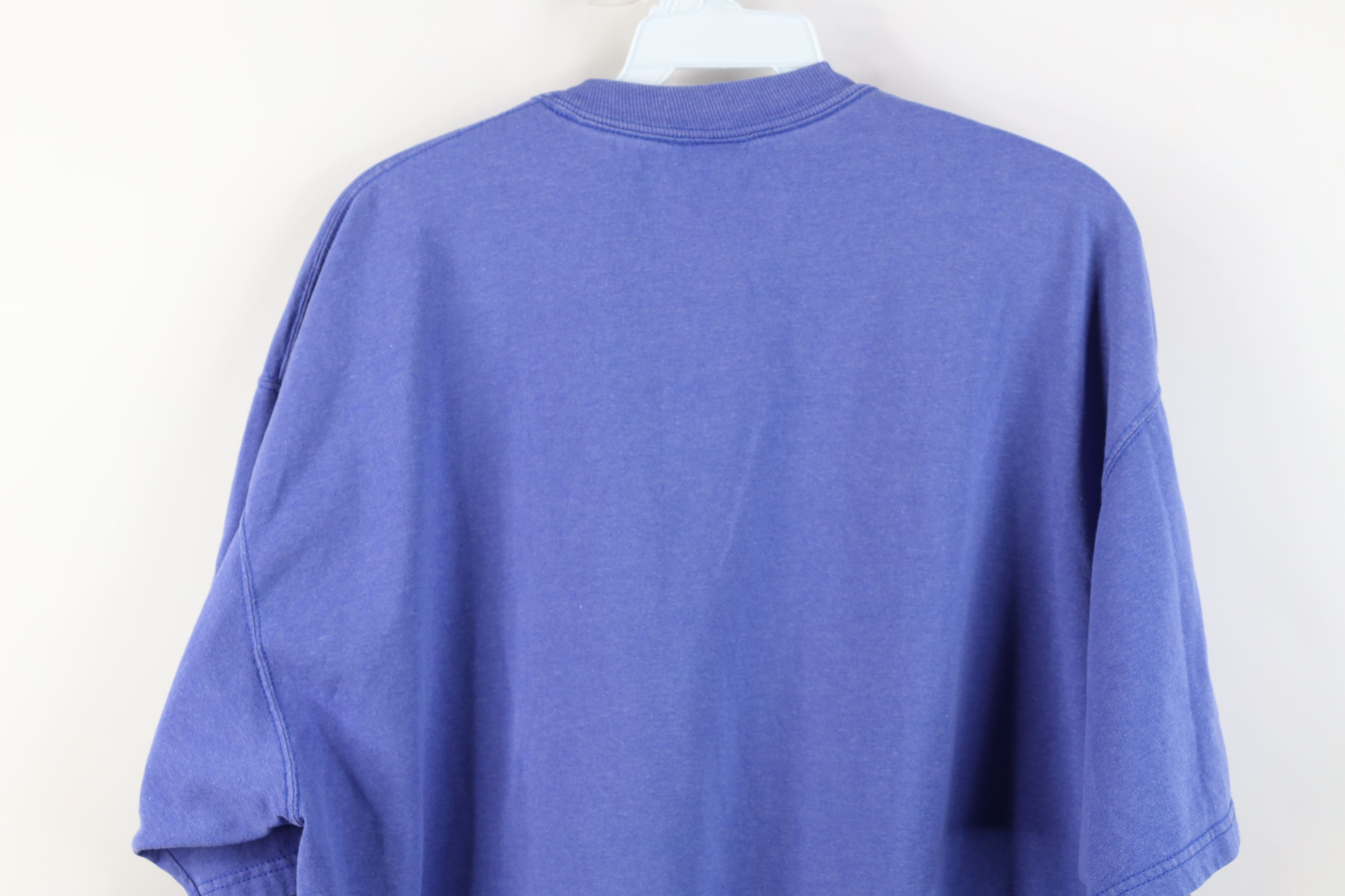Champion Vintage 90s Champion Monochrome Heavyweight T-Shirt Blue Size US L / EU 52-54 / 3 - 11 Thumbnail