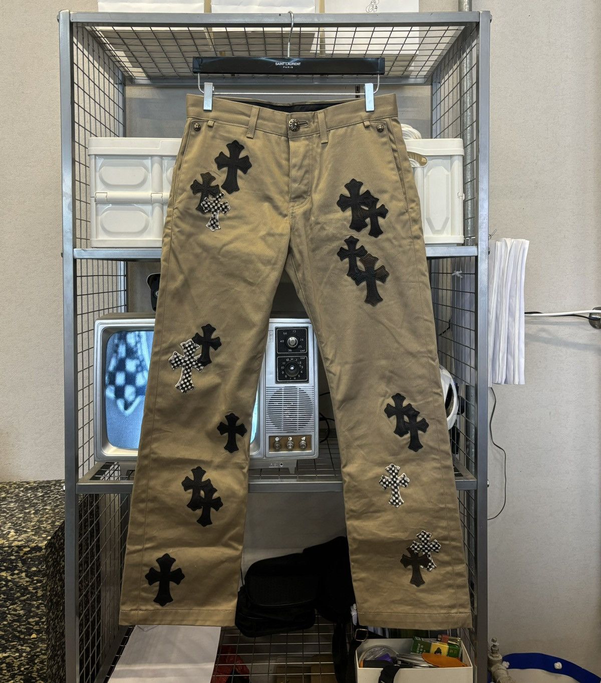 Cross patches checkered khaki chino pants