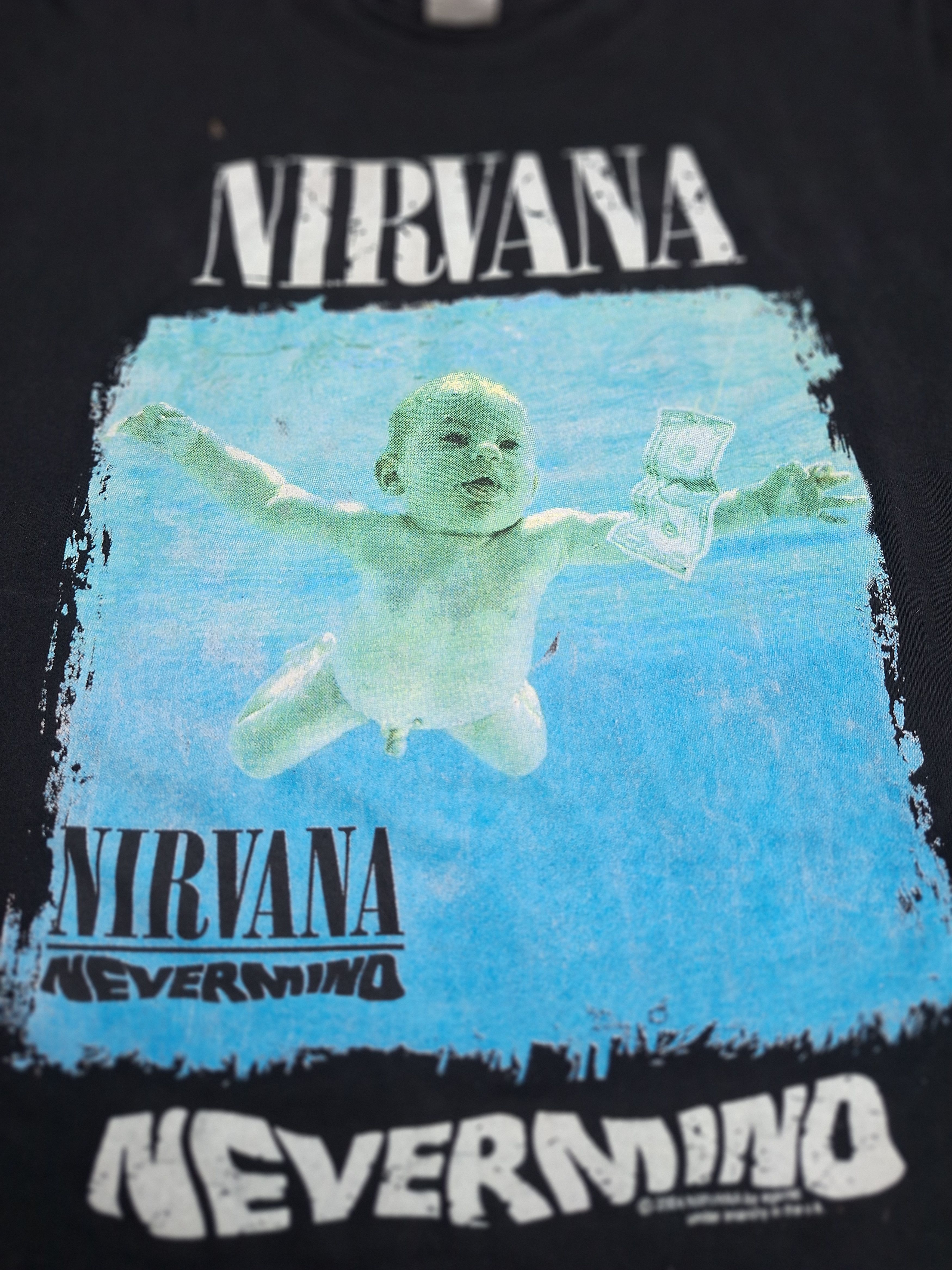 Vintage 🔥RARE🔥 Vintage nirvana 2004 tour magnet promotion tour tee Size US XL / EU 56 / 4 - 3 Thumbnail