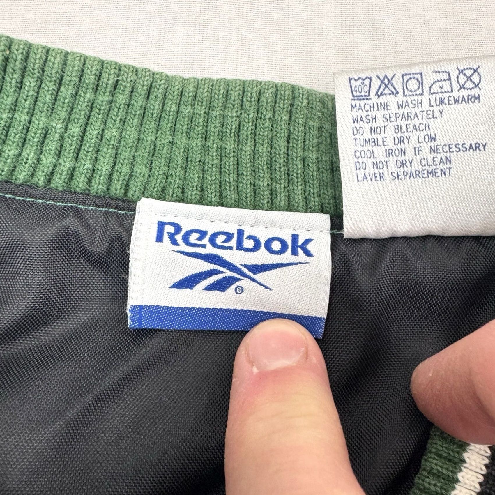 Reebok VINTAGE Reebok Jacket Windbreaker Adult Small 90s Sports Nylon Green Zip Mens Size US S / EU 44-46 / 1 - 4 Thumbnail
