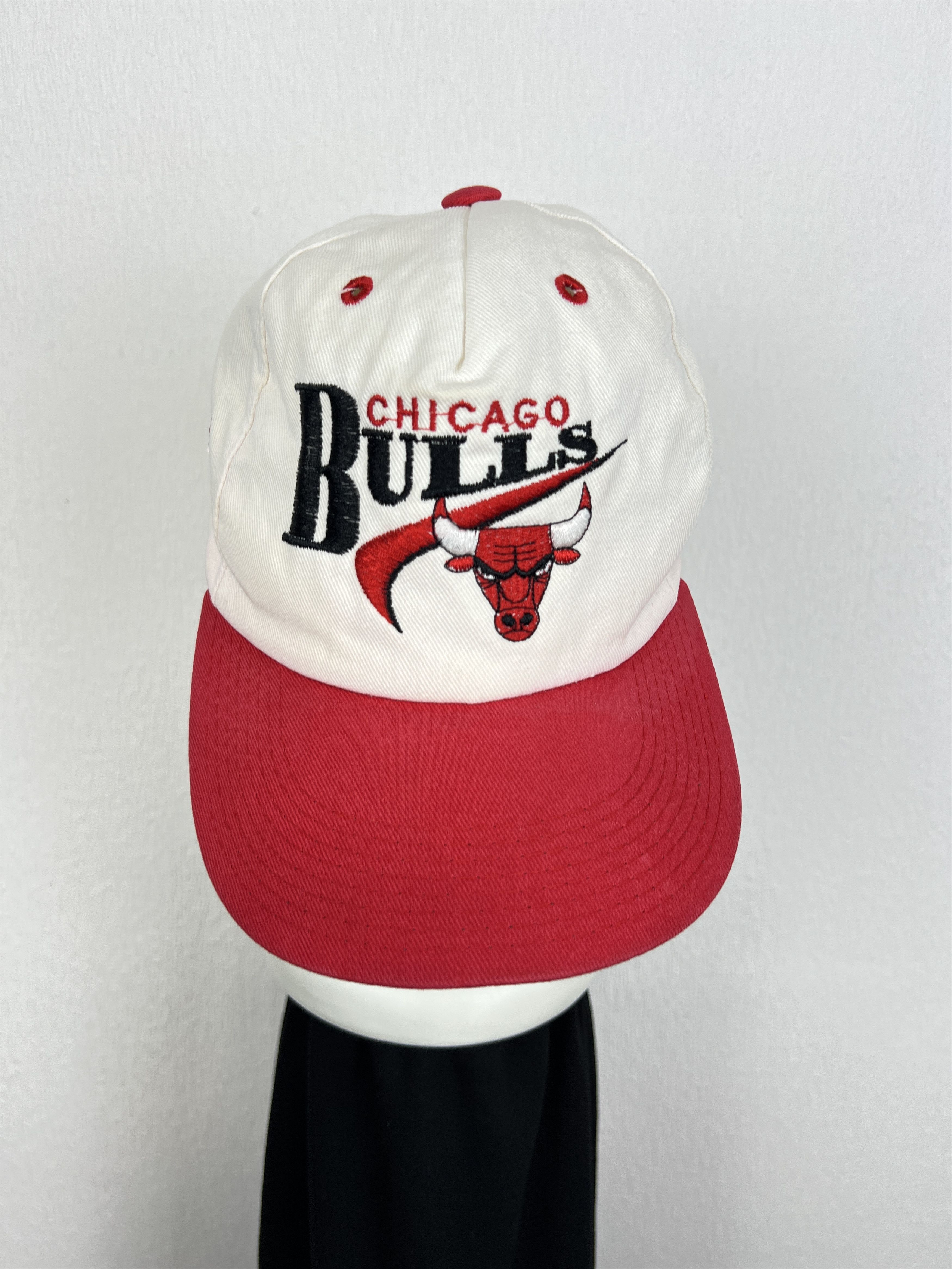 Vintage Vintage 90's Chicago Bulls Cap Hat Snapback NBA Rare Jordan Size ONE SIZE - 1 Thumbnail