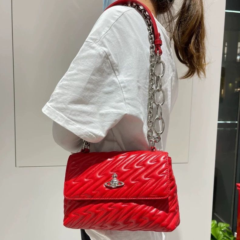 Vivienne Westwood Vivienne Westwood Saturn red lightning flip cover chain ba Size ONE SIZE - 4 Thumbnail
