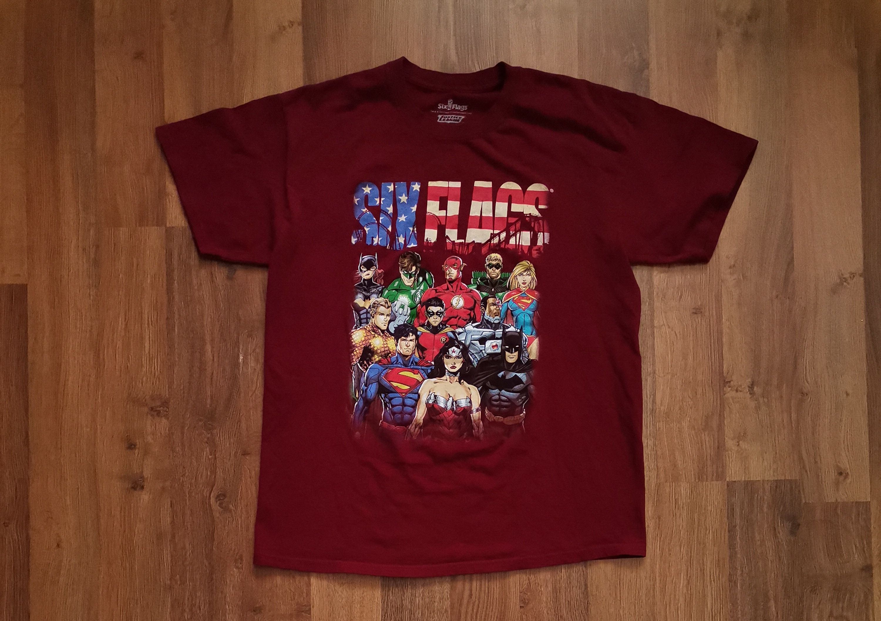 DC Comics Six Flags Justice League Tee Size US L / EU 52-54 / 3 - 1 Thumbnail